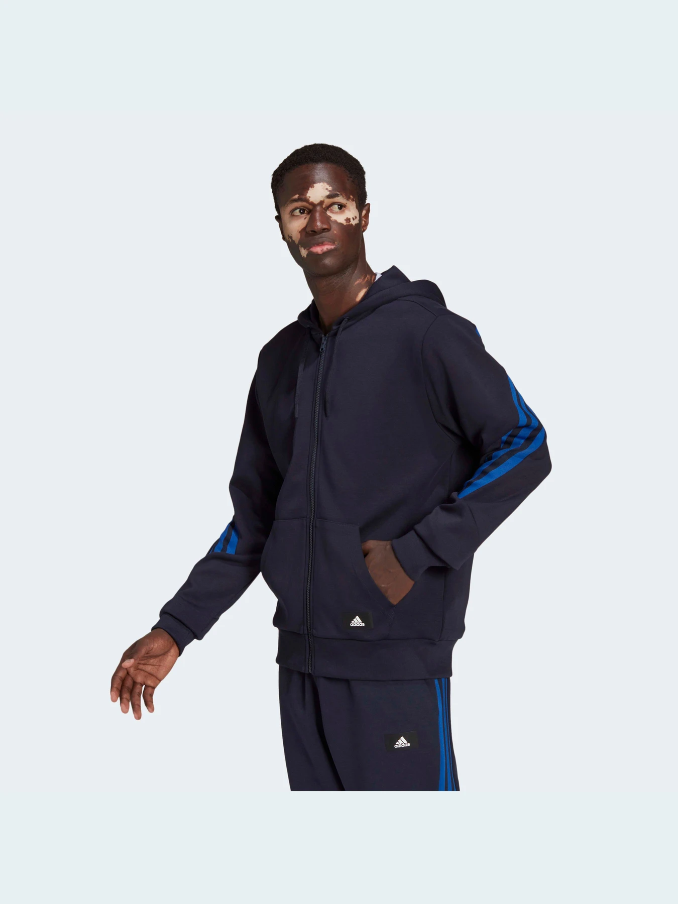 Худи и свитшоты Adidas 3 Stripes модель HC5248 Худи и свитшоты Adidas 3 Stripes модель HC5248 Фото