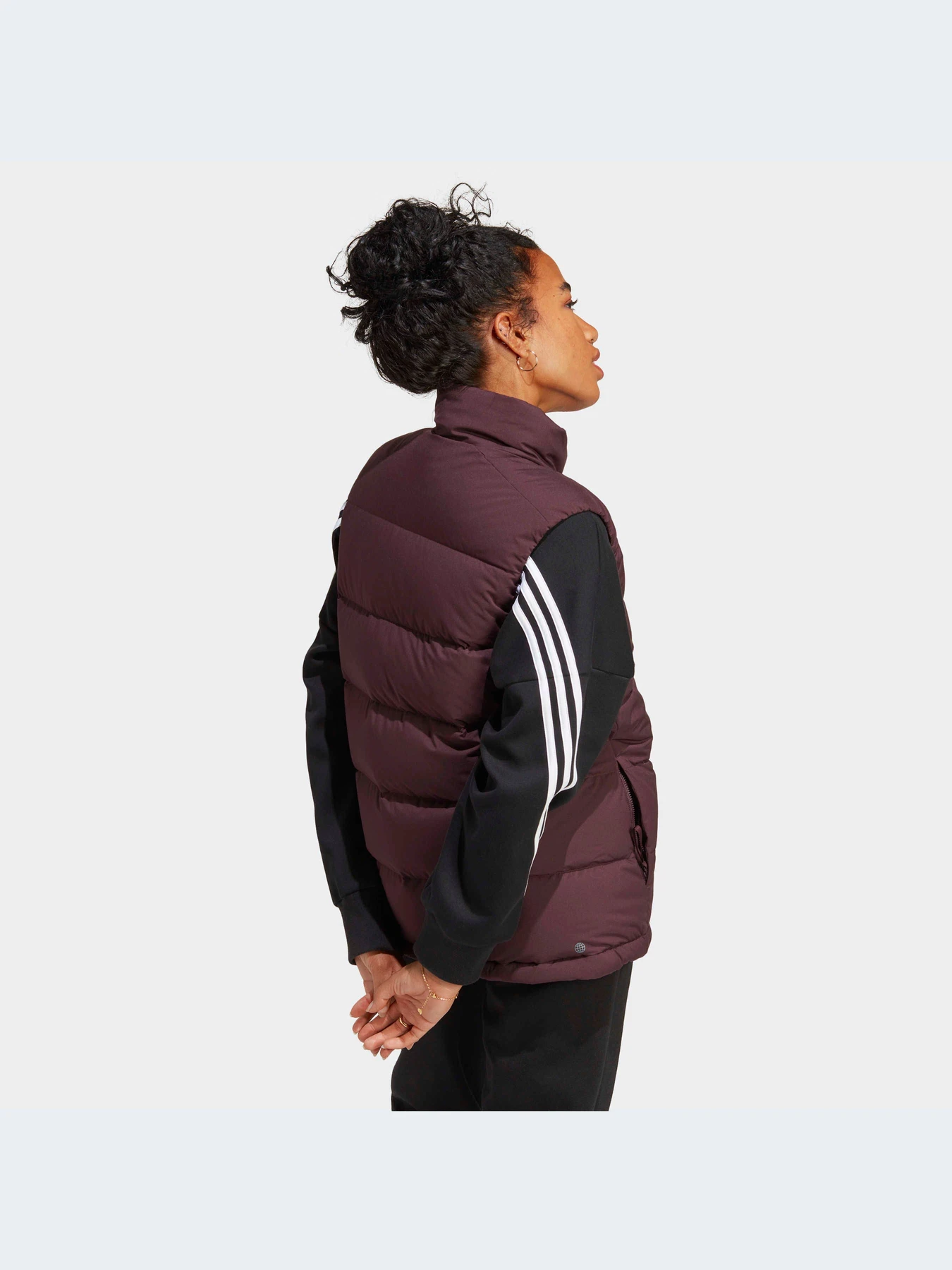 Куртки и дубленки Adidas модель HE1456 Куртки и дубленки Adidas модель HE1456 Фото