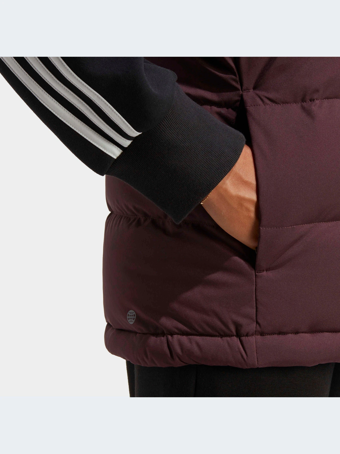 Куртки и дубленки Adidas модель HE1456 Куртки и дубленки Adidas модель HE1456 Фото