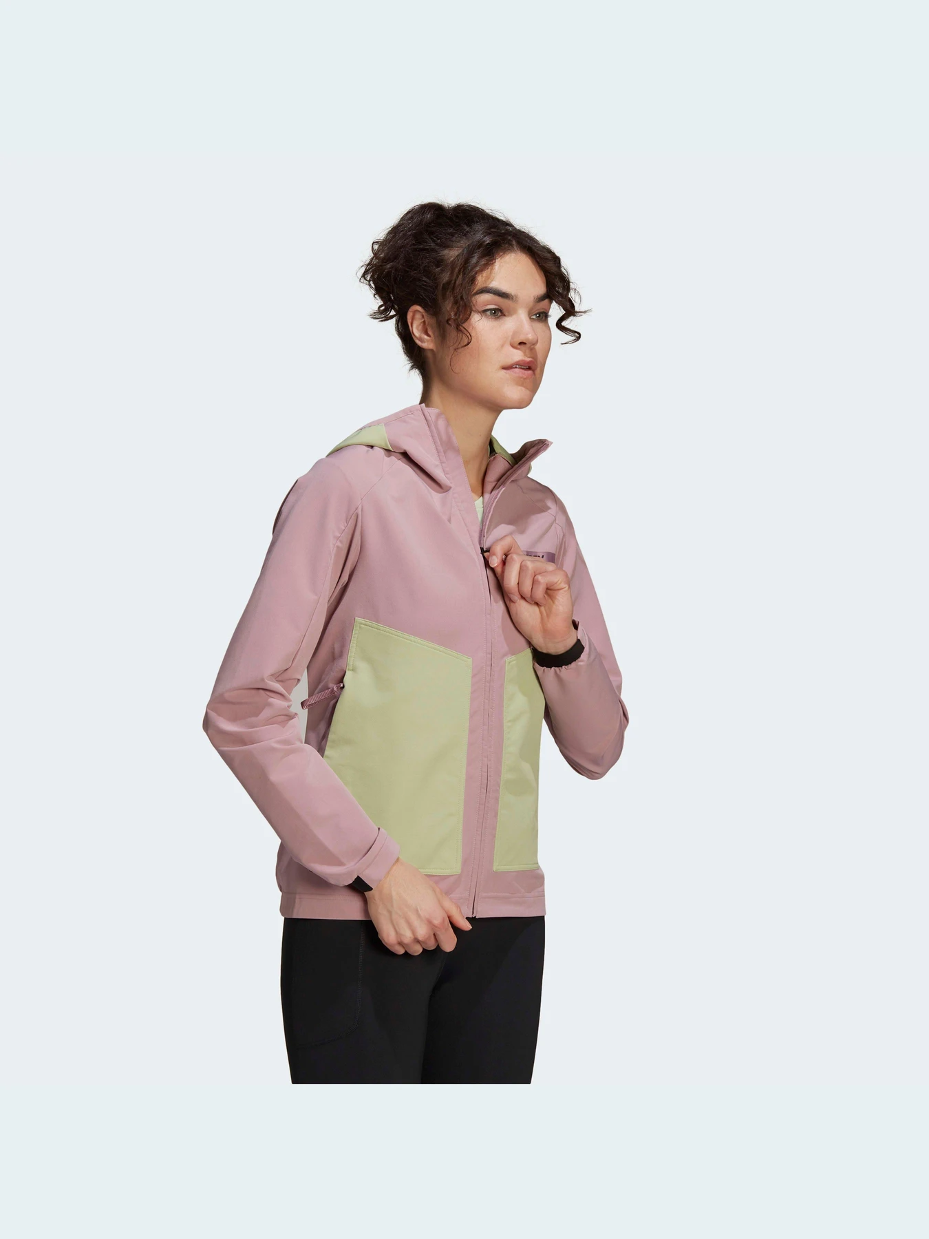Куртки и дубленки Adidas модель H53398 Куртки и дубленки Adidas модель H53398 Фото