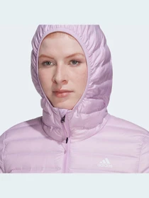 Куртки та дублянки Adidas модель HG8712 Фото