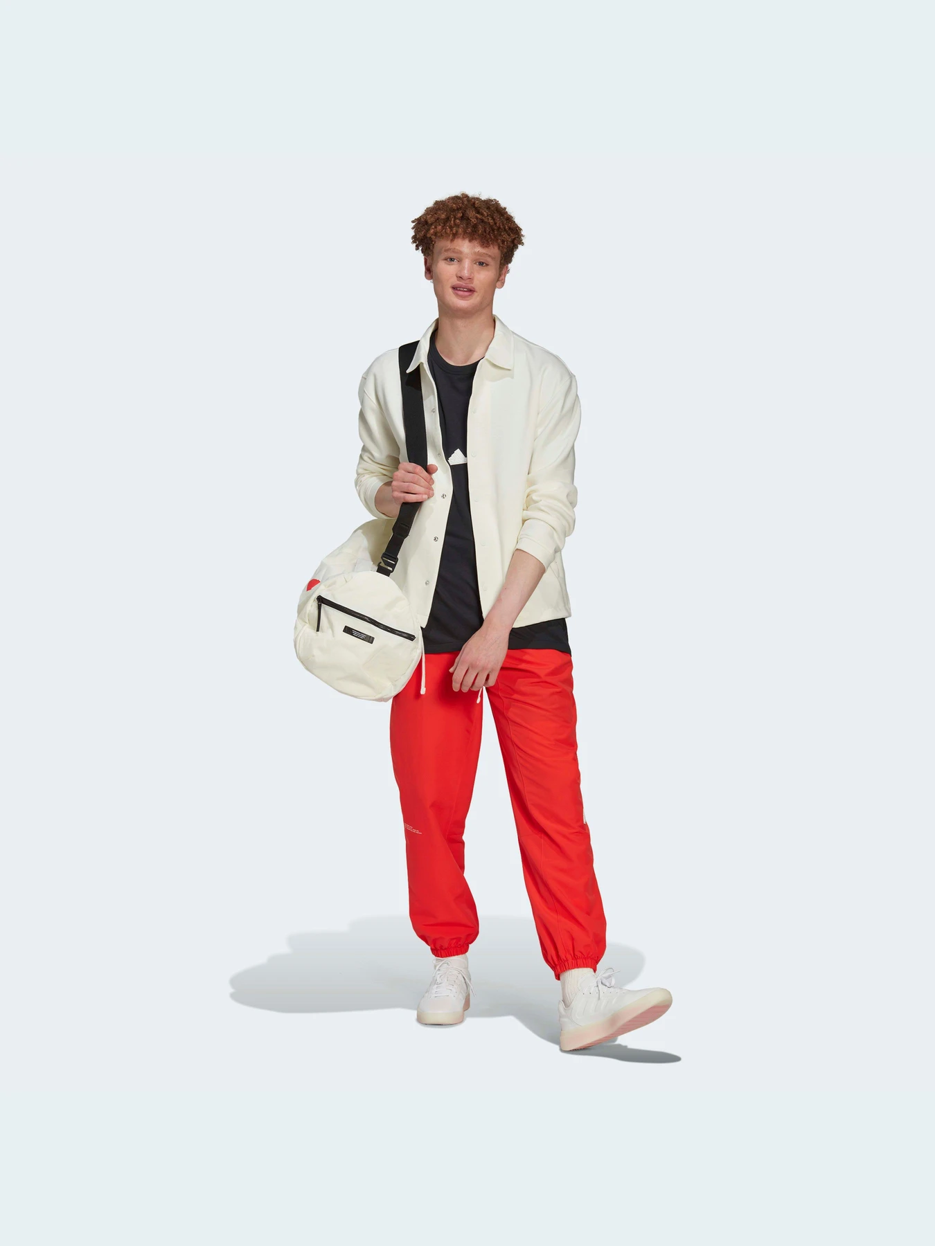 Куртки та дублянки Adidas модель HG2072 Куртки та дублянки Adidas модель HG2072 Фото