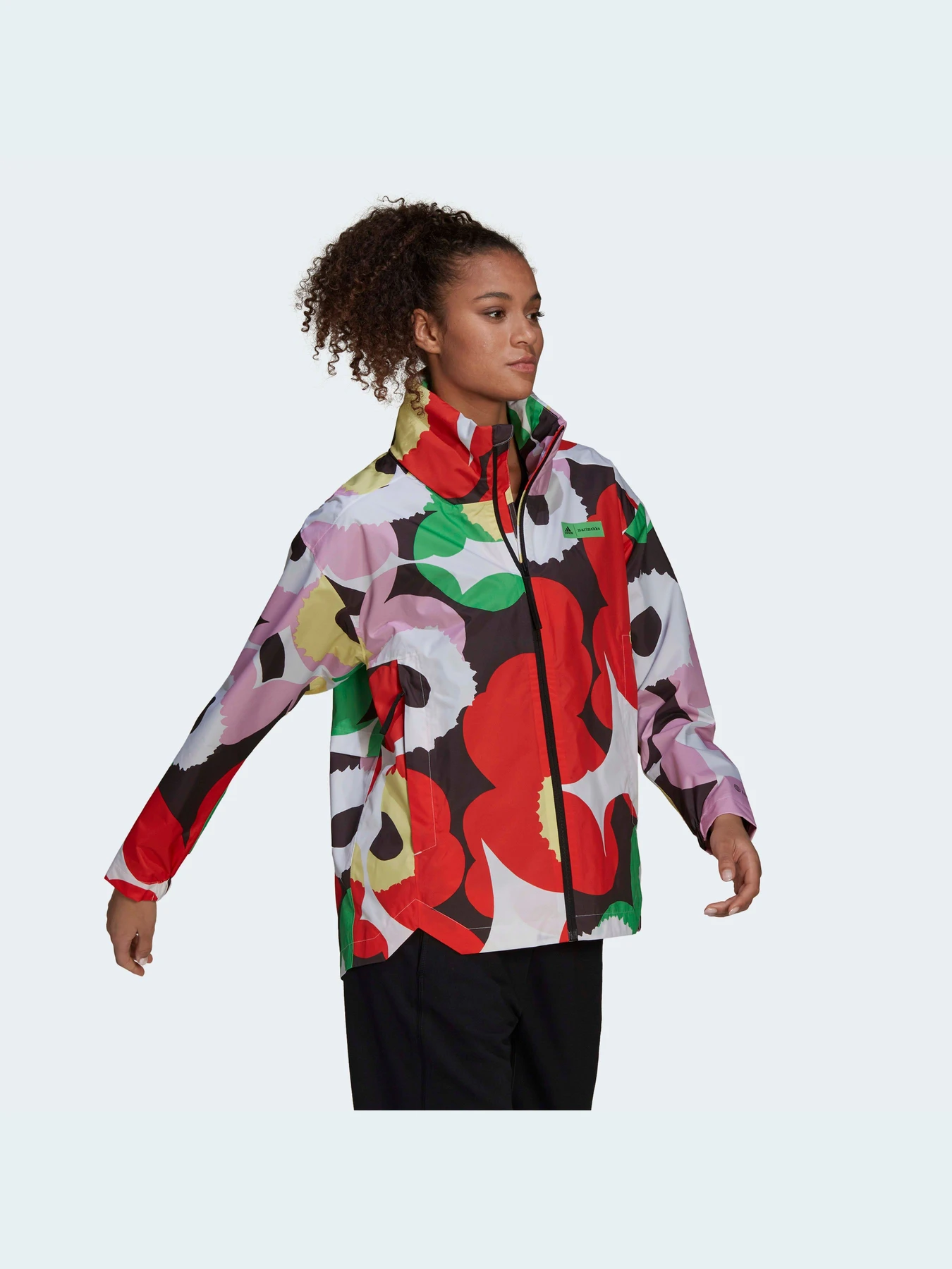 Куртки и дубленки Adidas x Marimekko модель HC1721 Куртки и дубленки Adidas x Marimekko модель HC1721 Фото