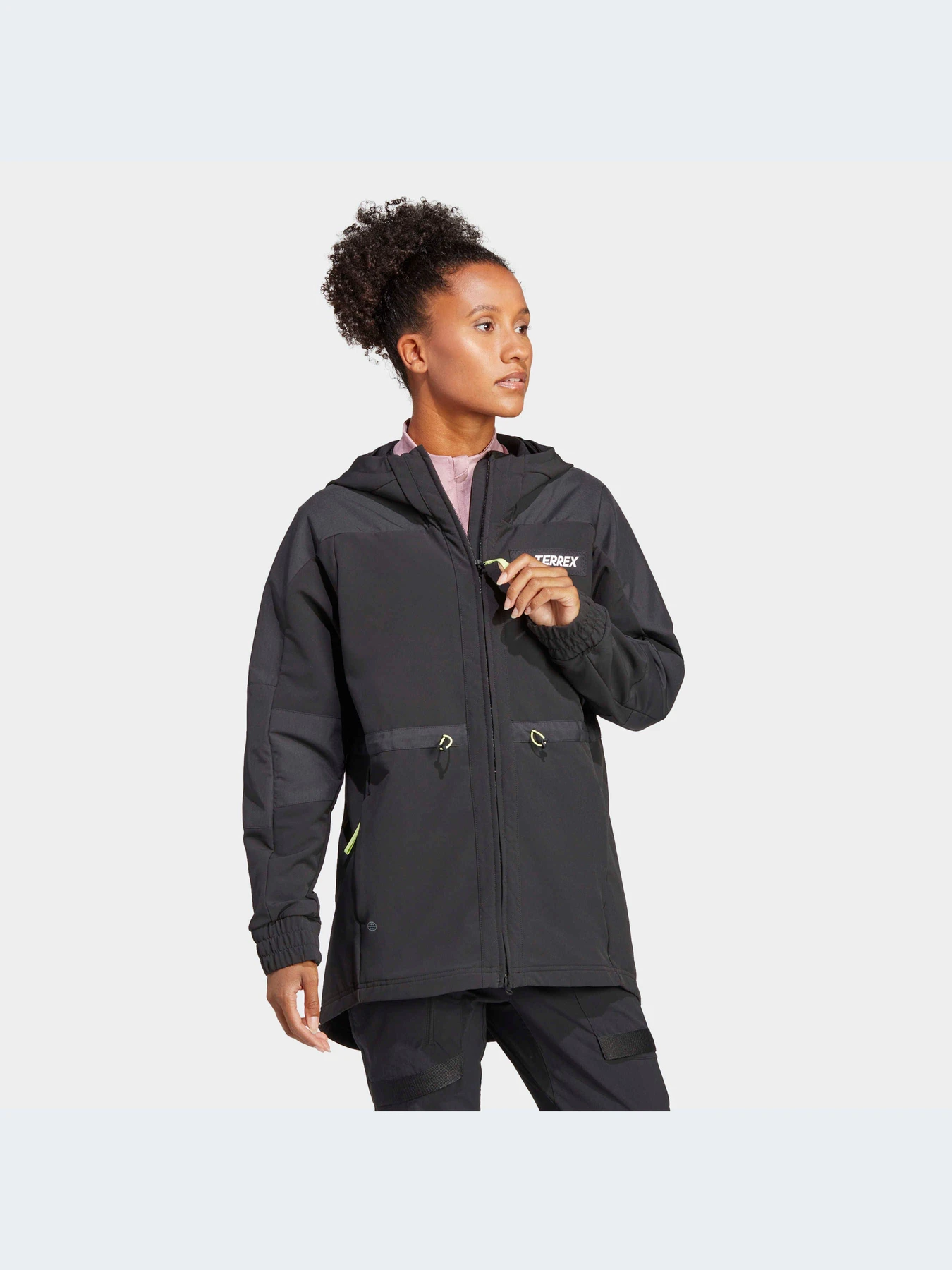 Куртки та дублянки Adidas модель HE5212 Фото