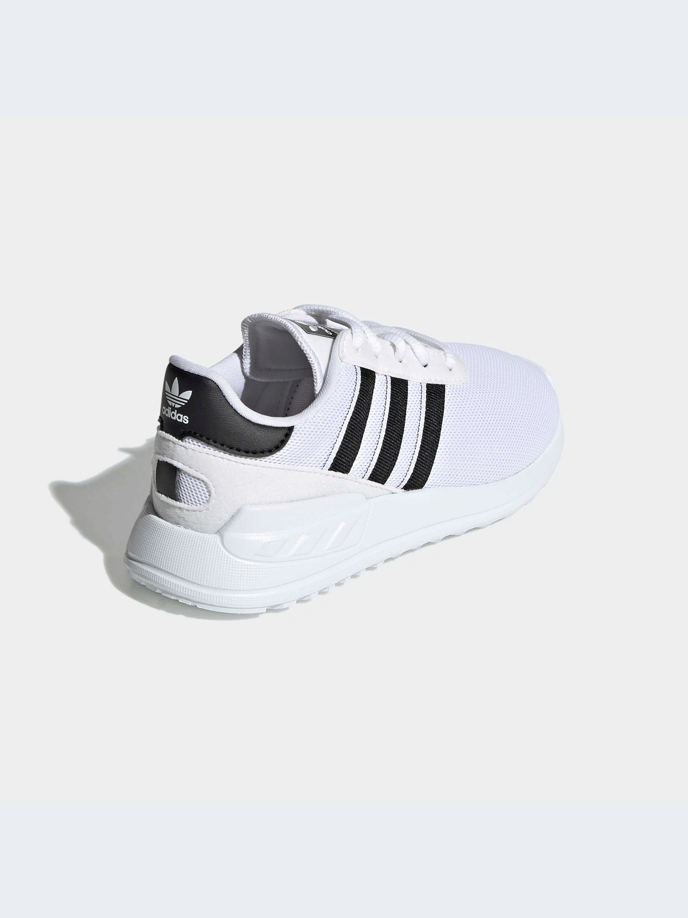 Кроссовки Adidas модель FW0583 Фото
