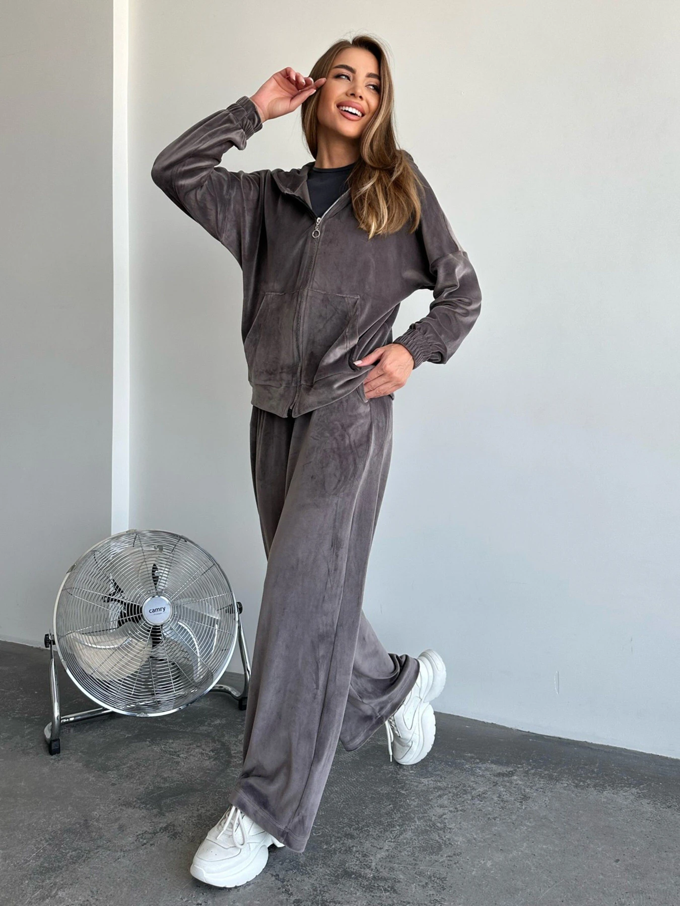 Костюми ISSA Plus модель SA-483_brown Костюми ISSA Plus модель SA-483_brown Фото