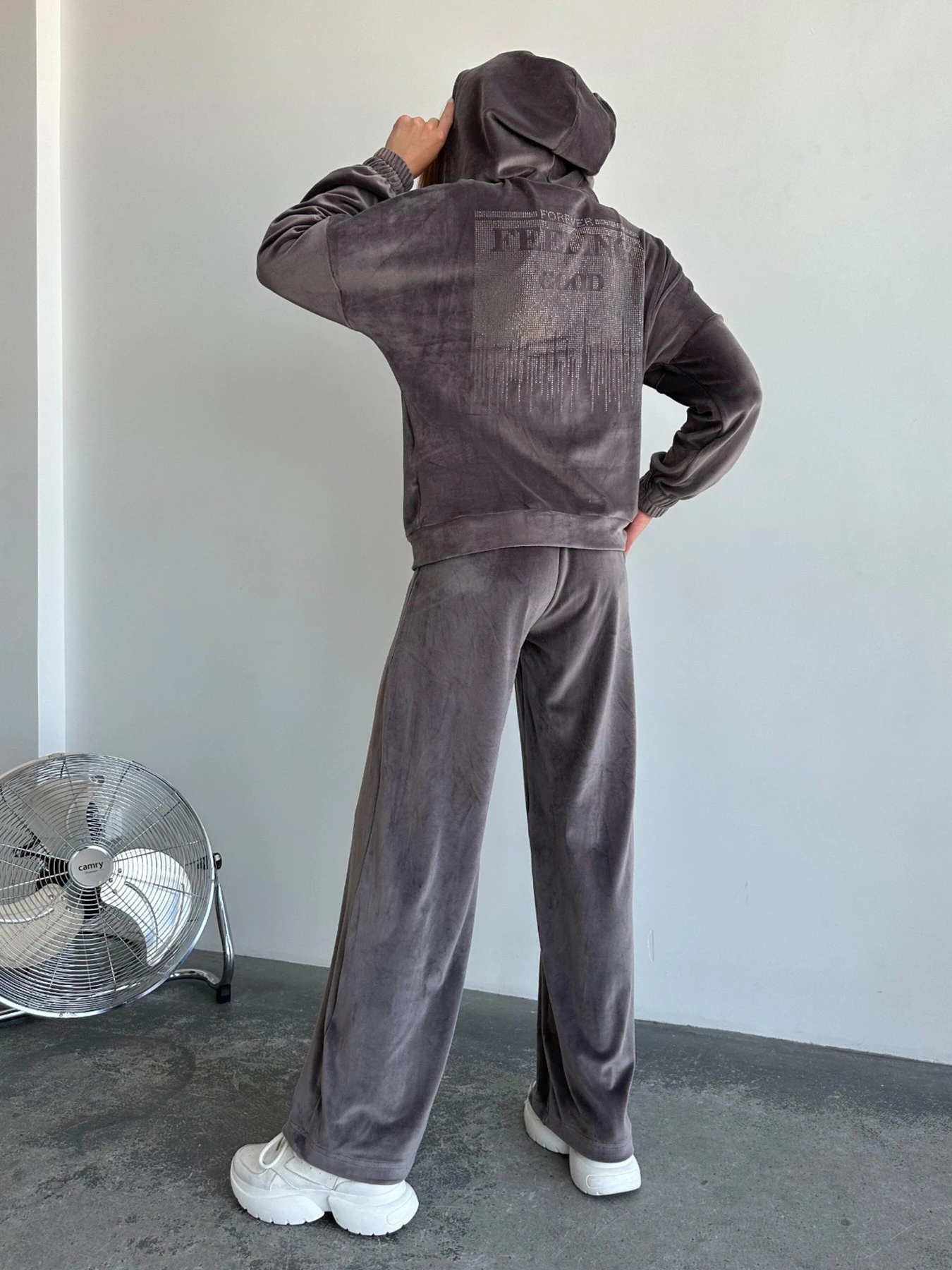 Костюми ISSA Plus модель SA-483_brown Костюми ISSA Plus модель SA-483_brown Фото