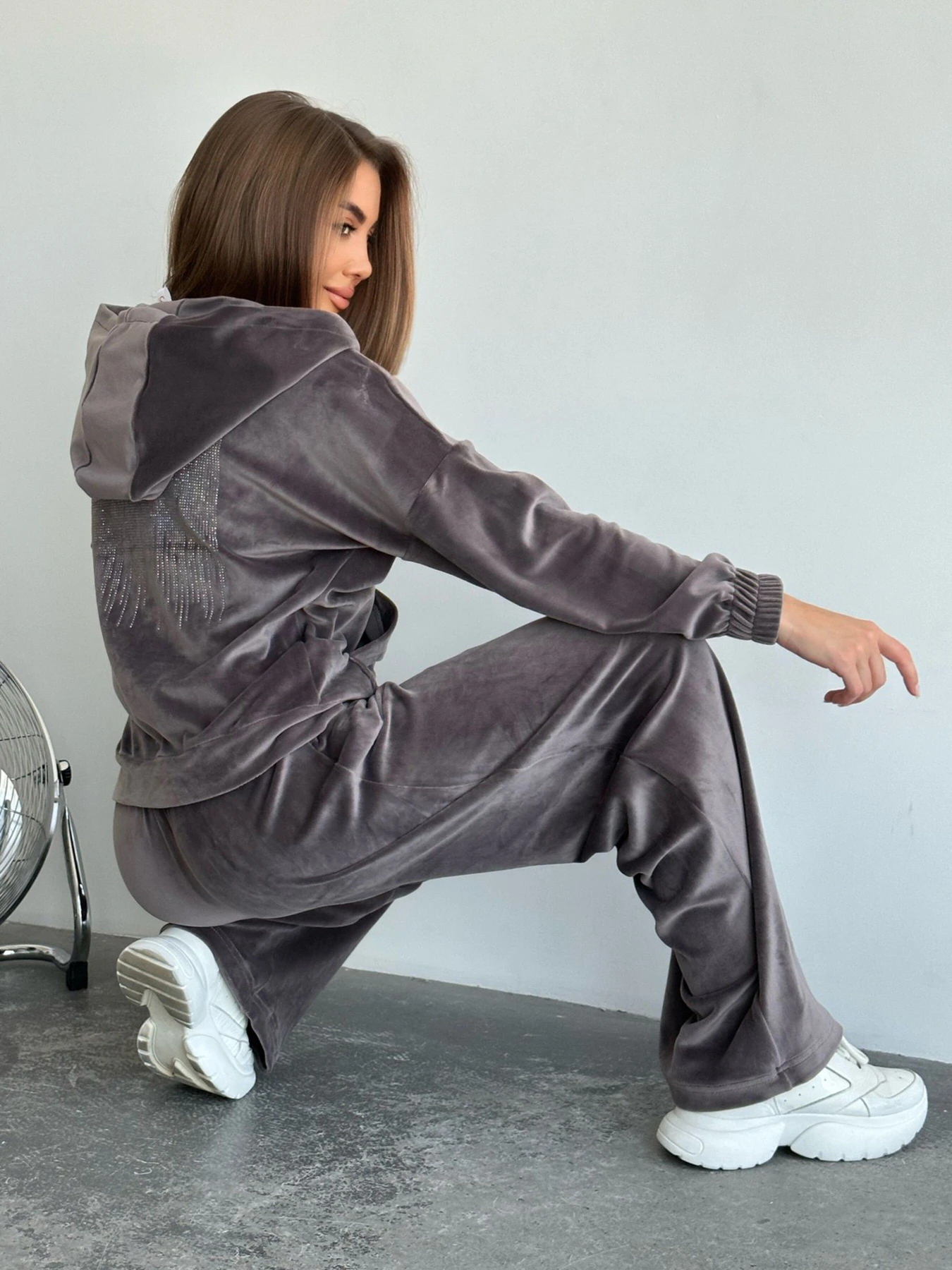 Костюми ISSA Plus модель SA-483_brown Костюми ISSA Plus модель SA-483_brown Фото