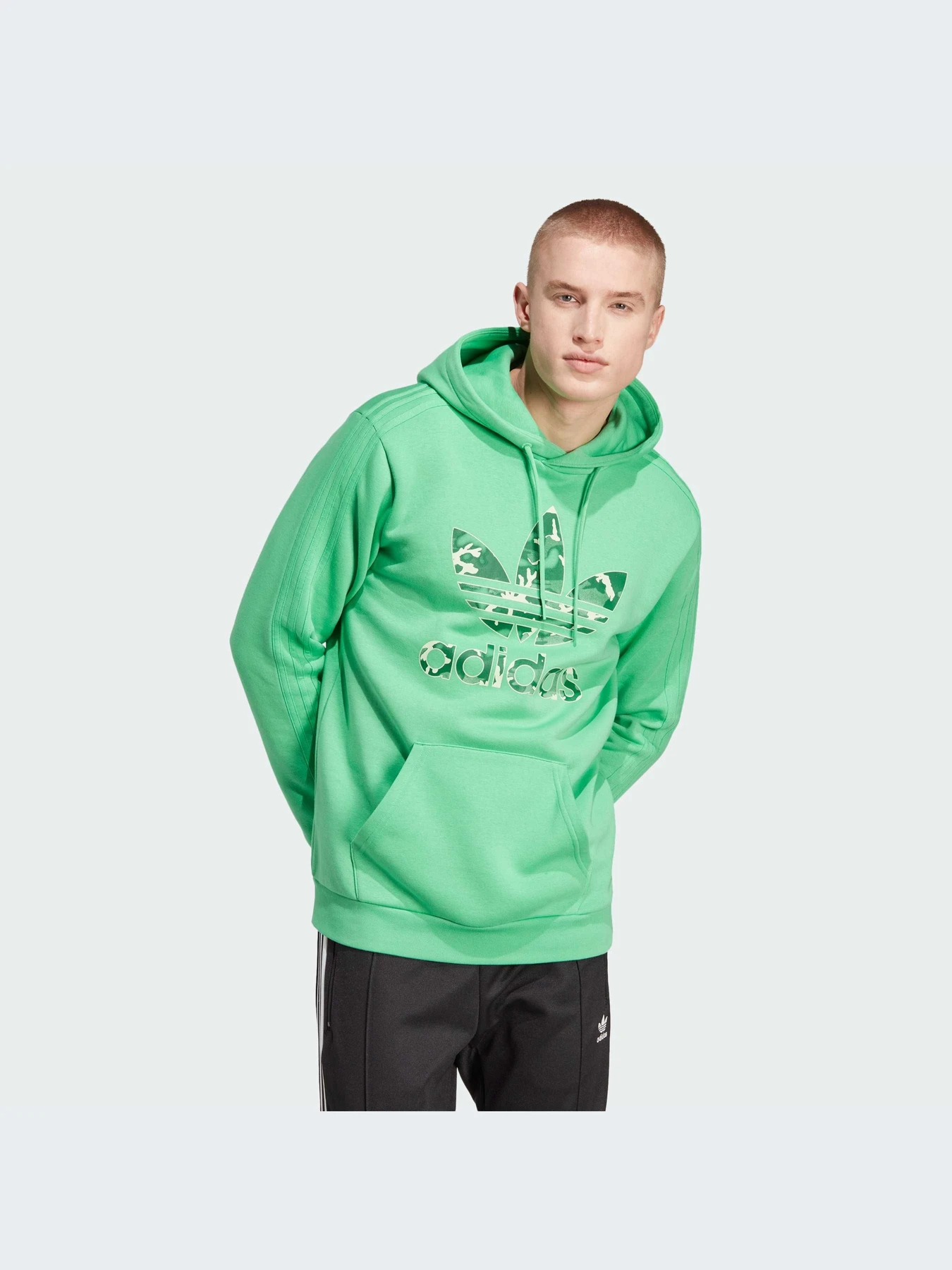 Худи и свитшоты Adidas Graphics модель HZ1163 Худи и свитшоты Adidas Graphics модель HZ1163 Фото