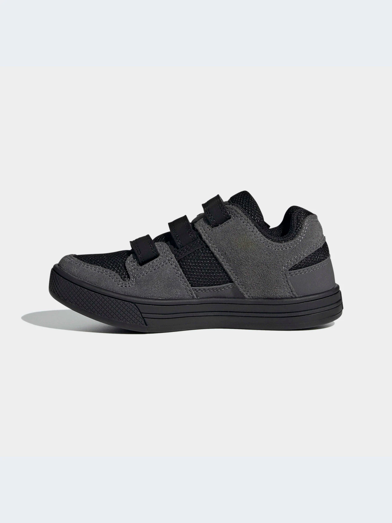 Кросівки Adidas модель FZ0430 Кросівки Adidas модель FZ0430 Фото