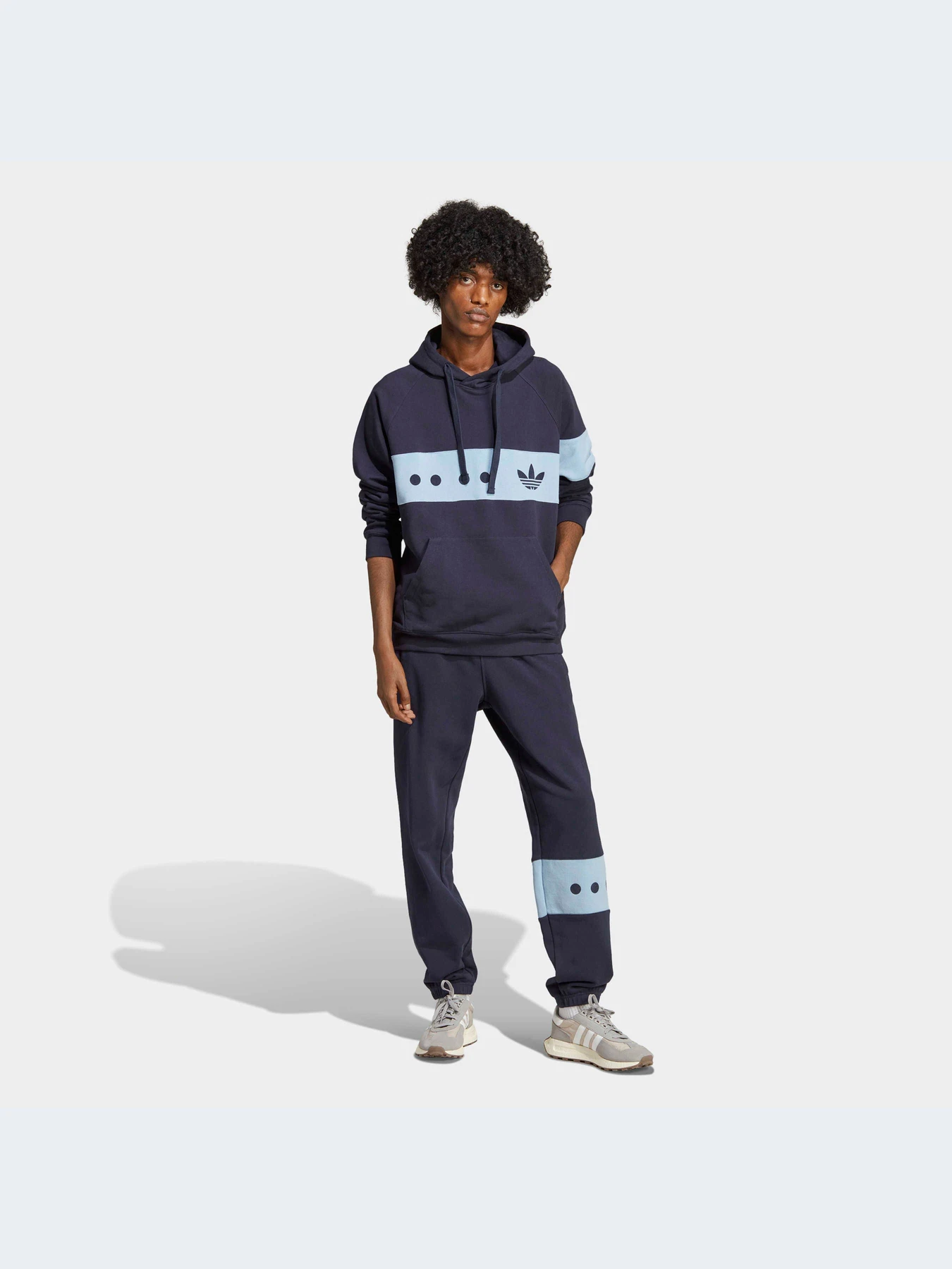 Худи и свитшоты Adidas модель IC8391 Фото