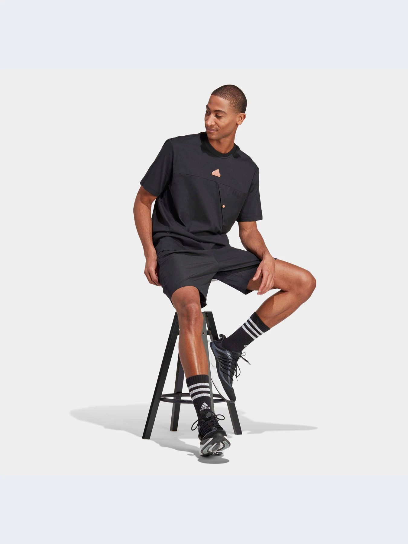 Футболки і поло Adidas модель IP3734 Футболки і поло Adidas модель IP3734 Фото