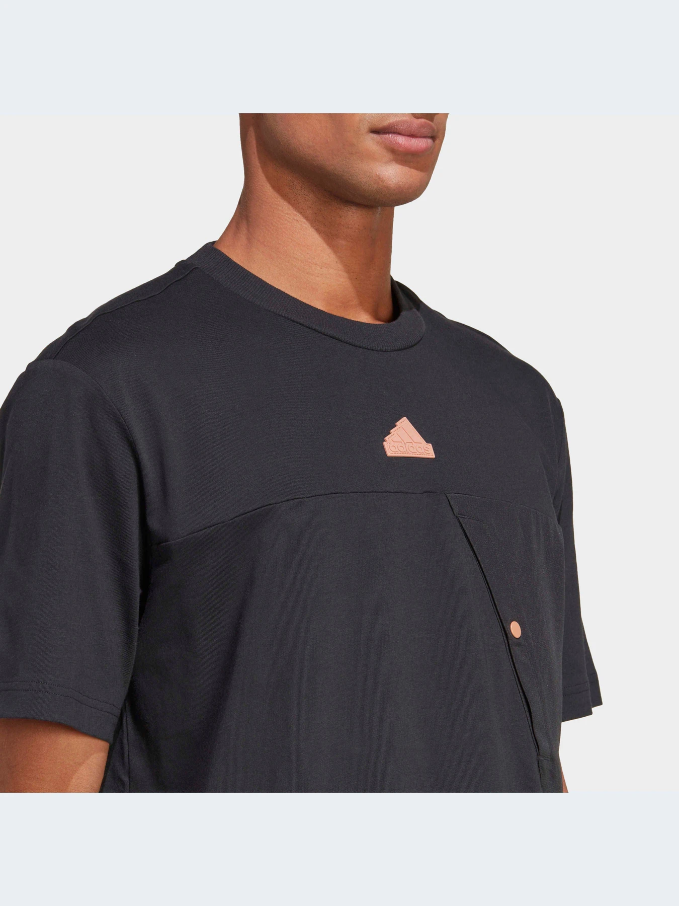 Футболки і поло Adidas модель IP3734 Футболки і поло Adidas модель IP3734 Фото