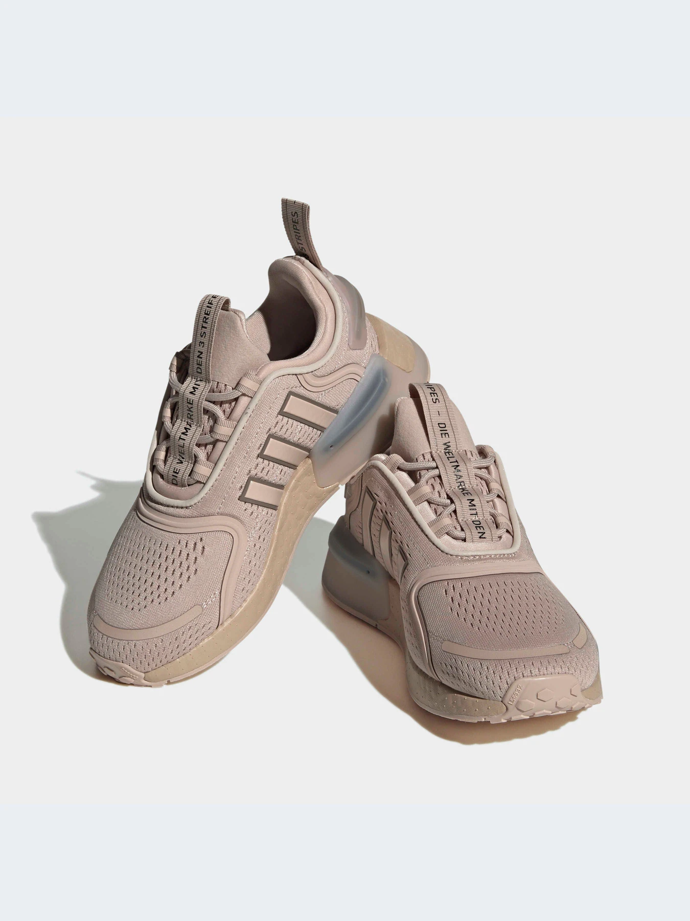 Кросівки Adidas NMD модель HQ1663 Кросівки Adidas NMD модель HQ1663 Фото