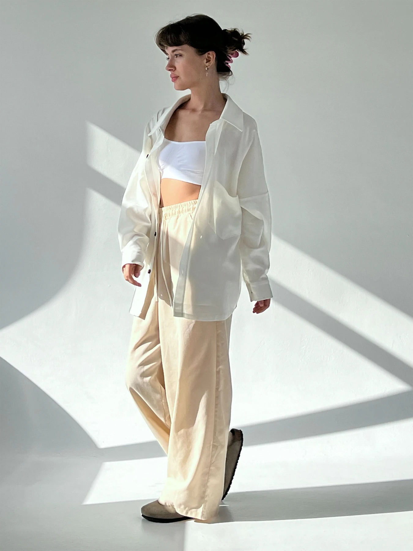 Сорочки IJ модель ij-sorochka-linen-milk Сорочки IJ модель ij-sorochka-linen-milk Фото