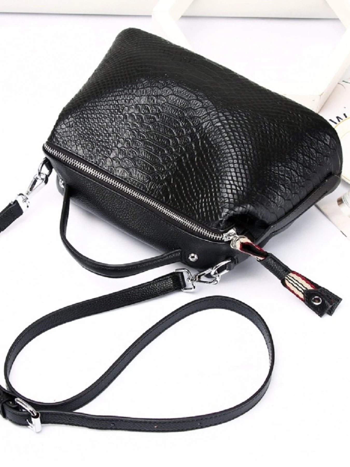 Сумки RoyalBag модель B24-W-6059A Фото