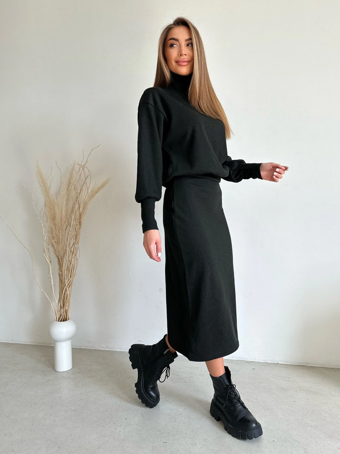 Костюмы ISSA Plus модель 14199_black Фото