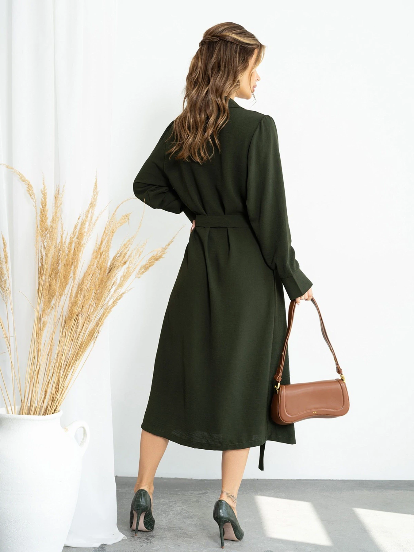 Сукні ISSA Plus модель 14210_khaki Сукні ISSA Plus модель 14210_khaki Фото