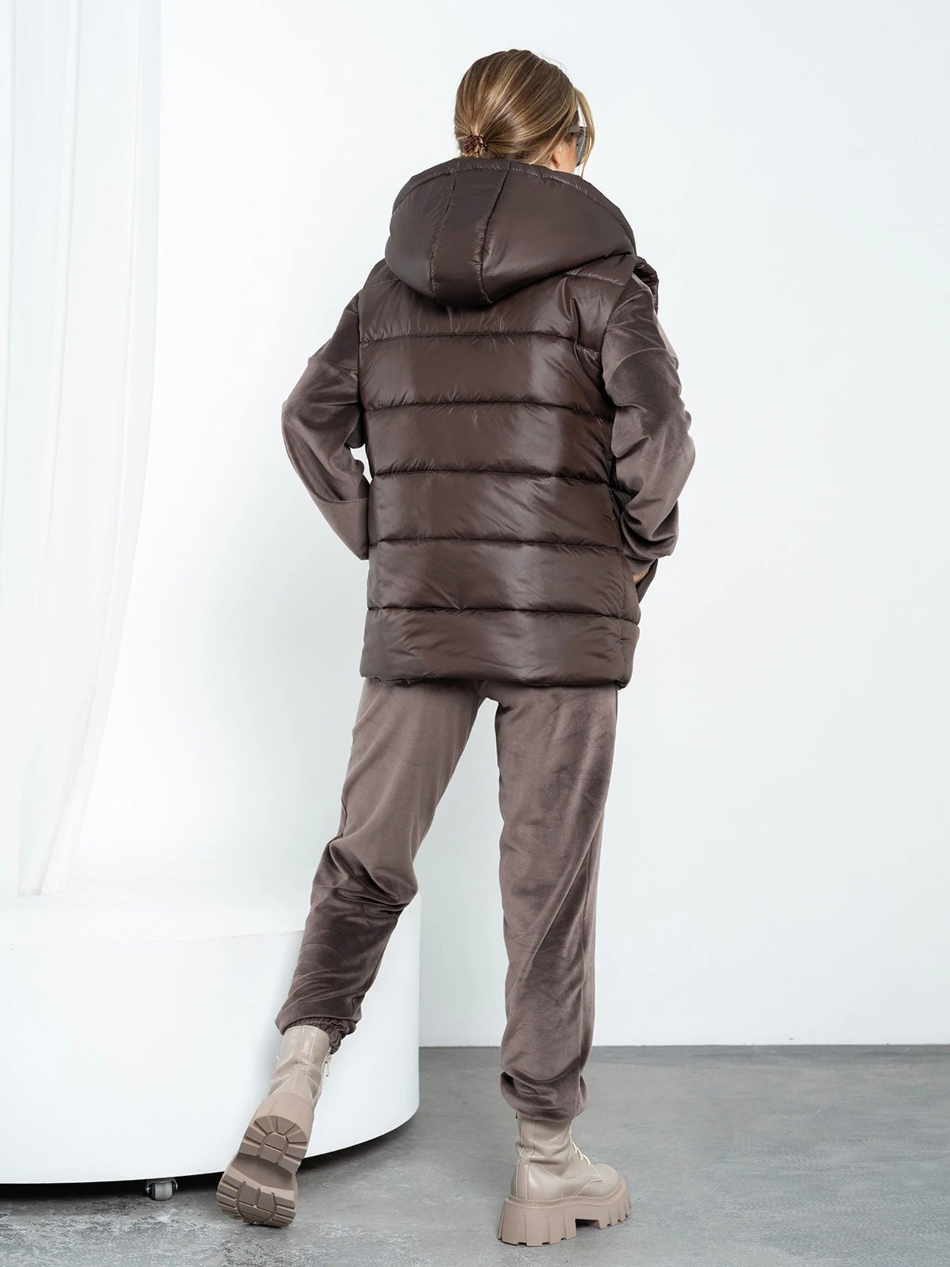 Костюмы ISSA Plus модель SA-480_brown Костюмы ISSA Plus модель SA-480_brown Фото
