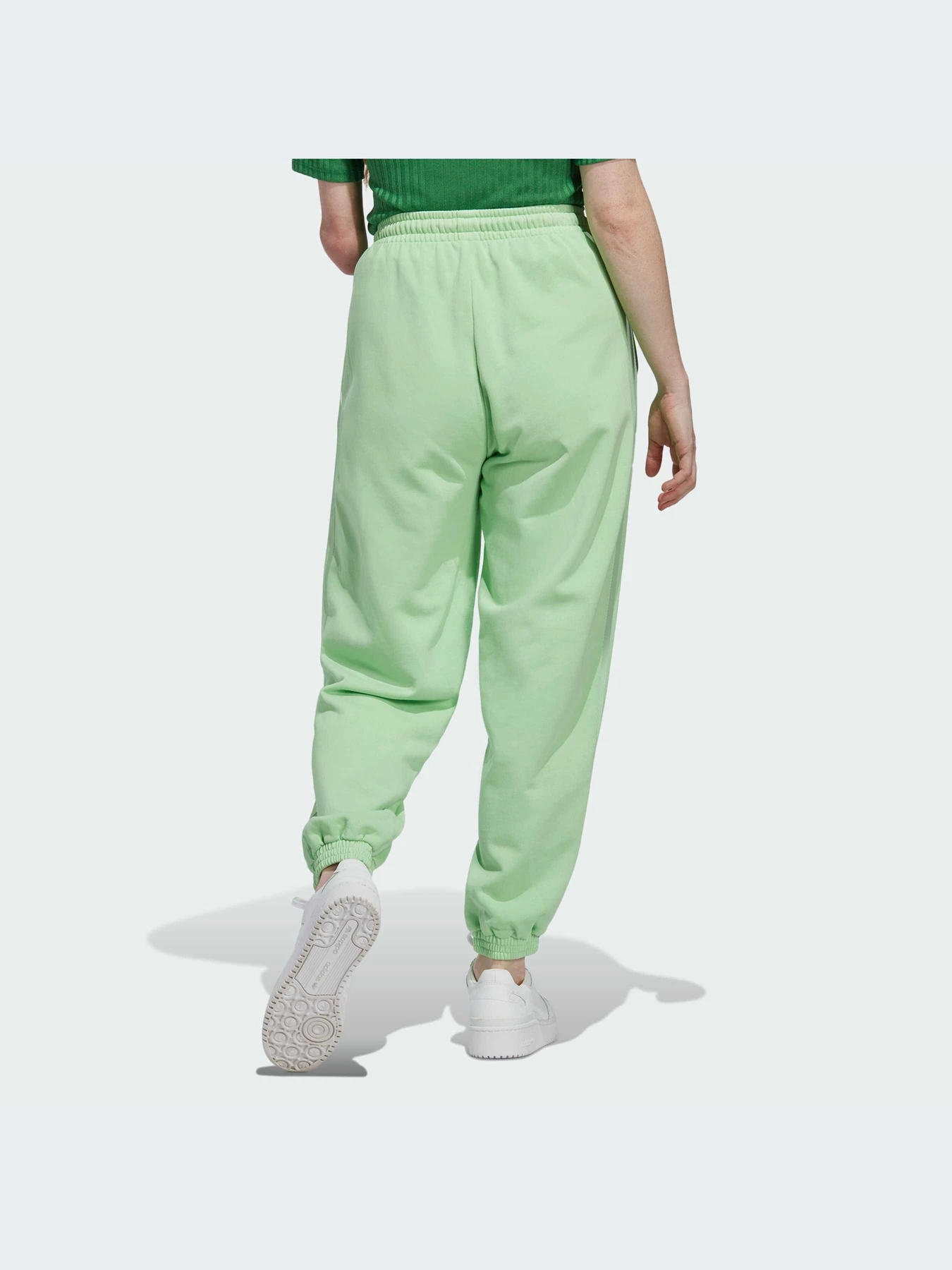 Брюки Adidas модель IP7138 Брюки Adidas модель IP7138 Фото