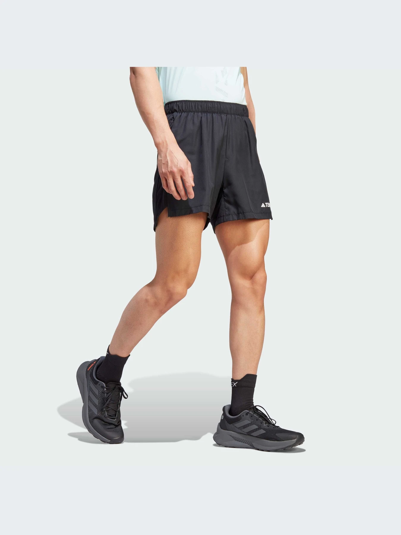 Шорты Adidas модель HZ6293 Шорты Adidas модель HZ6293 Фото