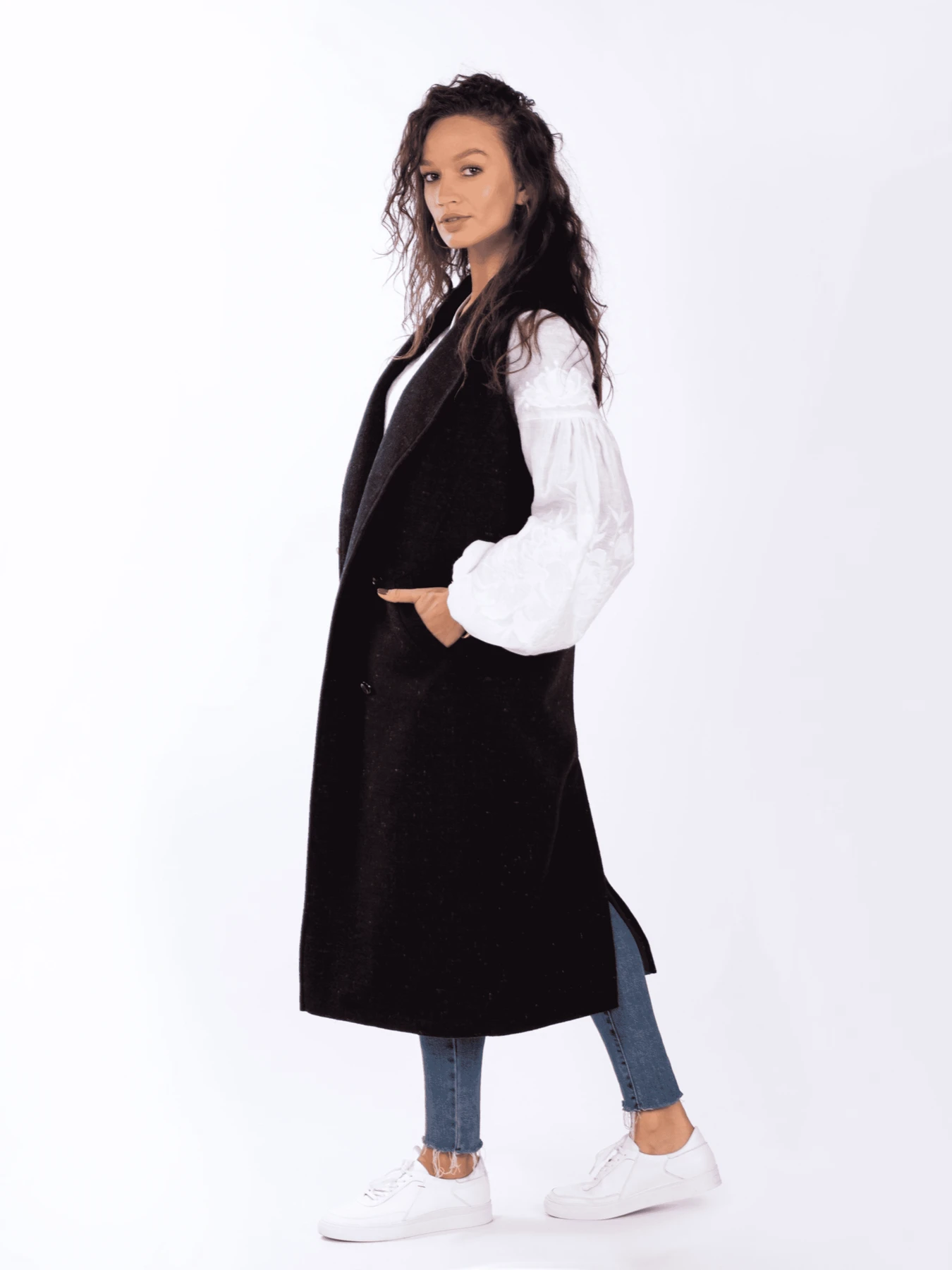 Куртки и дубленки Едельвіка модель 178-22-00black Фото