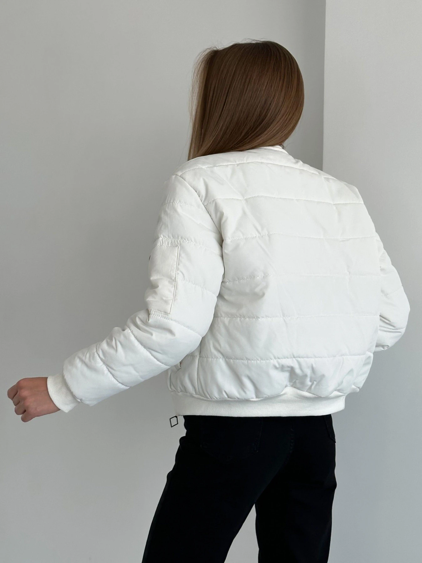 Куртки и дубленки ISSA Plus модель SA-482_white Куртки и дубленки ISSA Plus модель SA-482_white Фото