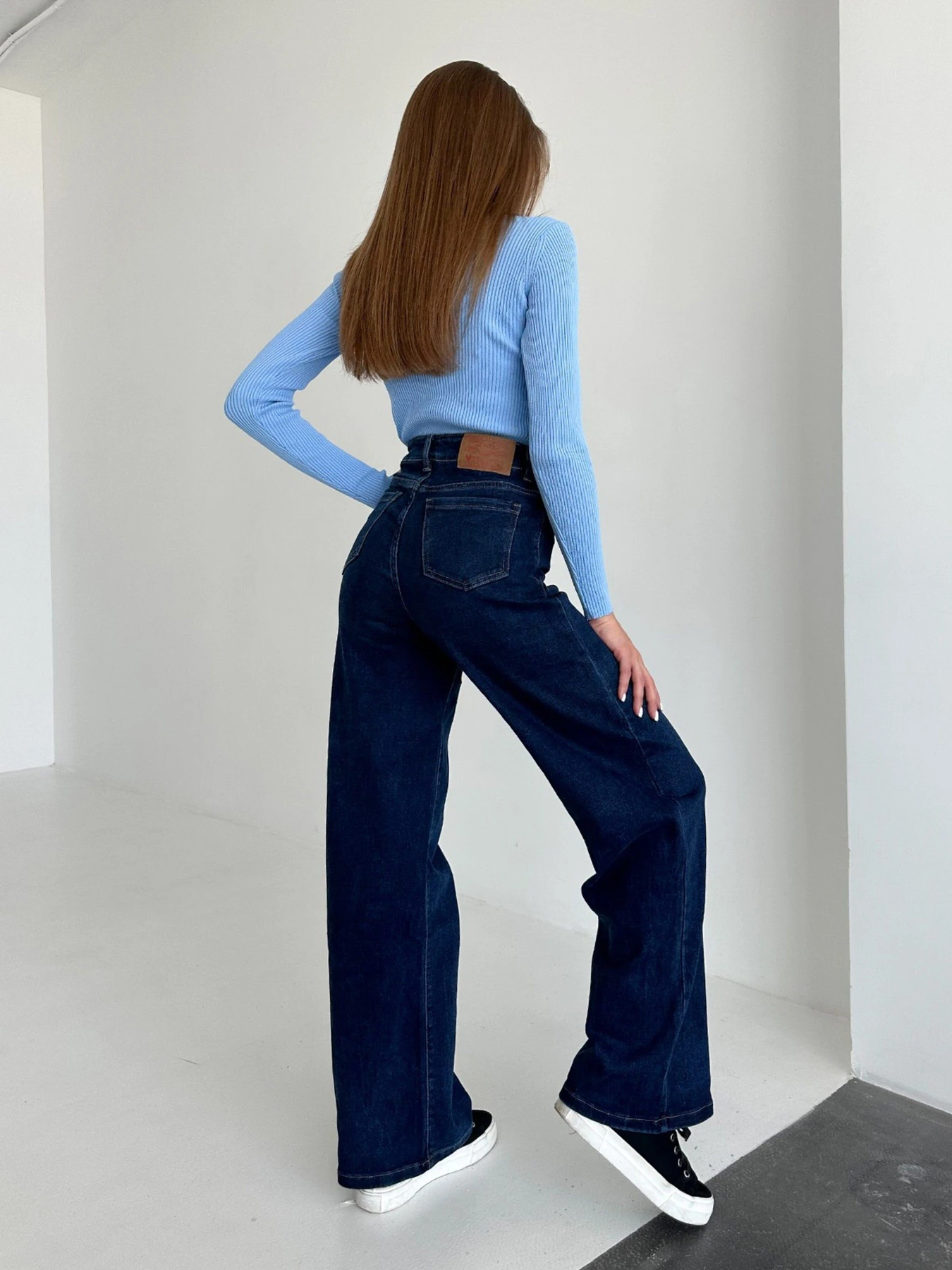 Джинсы ISSA Plus модель WN20-540_blue Фото