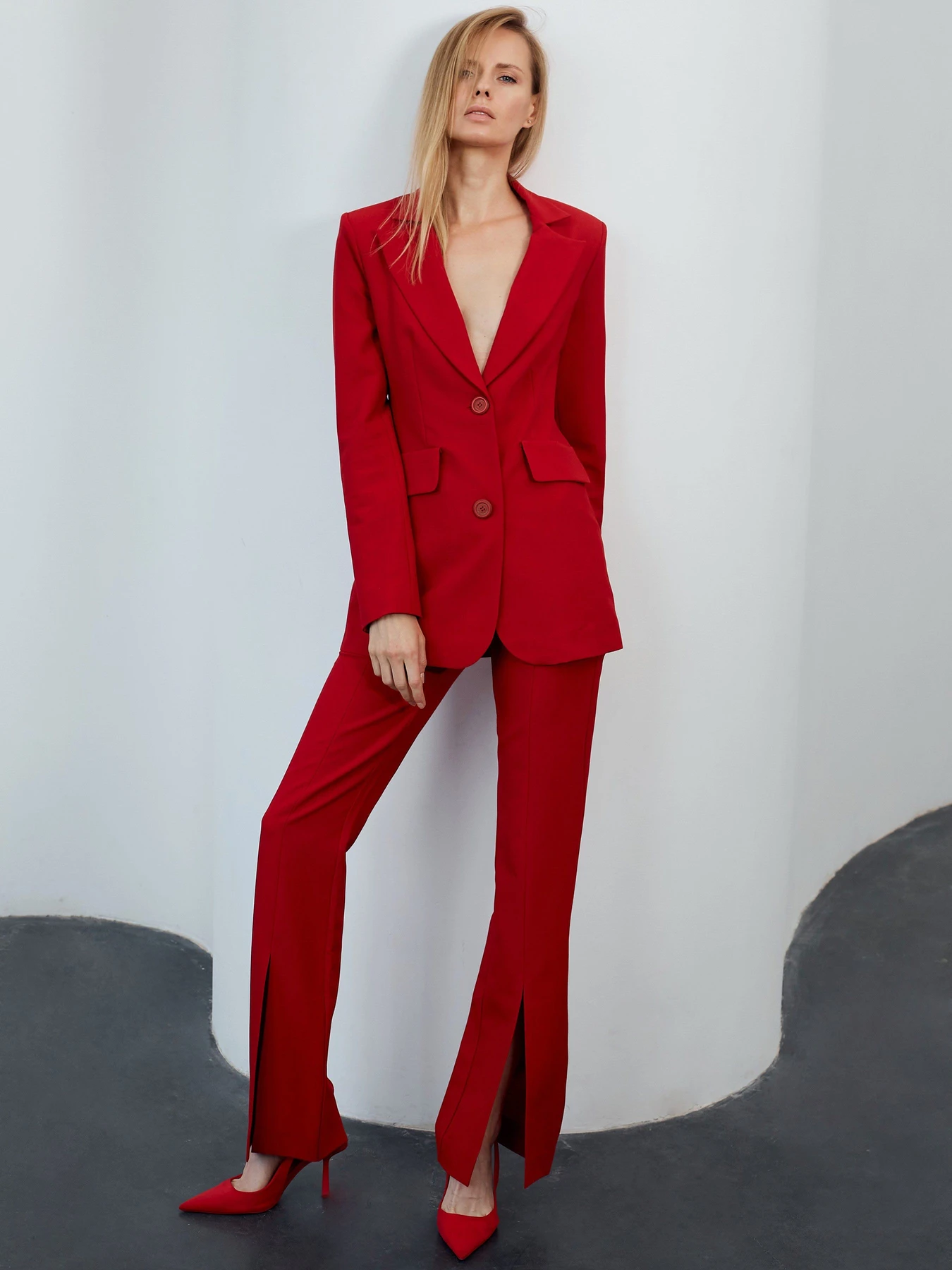 Костюмы Anais Gose Naomi модель suit.naomi.red.001 Фото