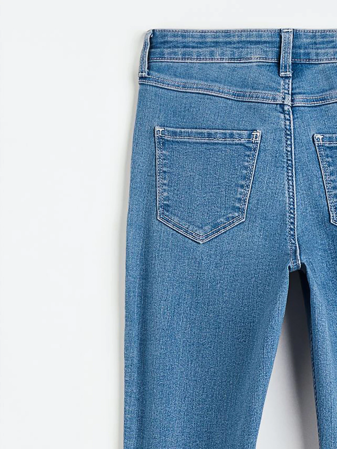 Джинсы H&M модель 69310 Фото