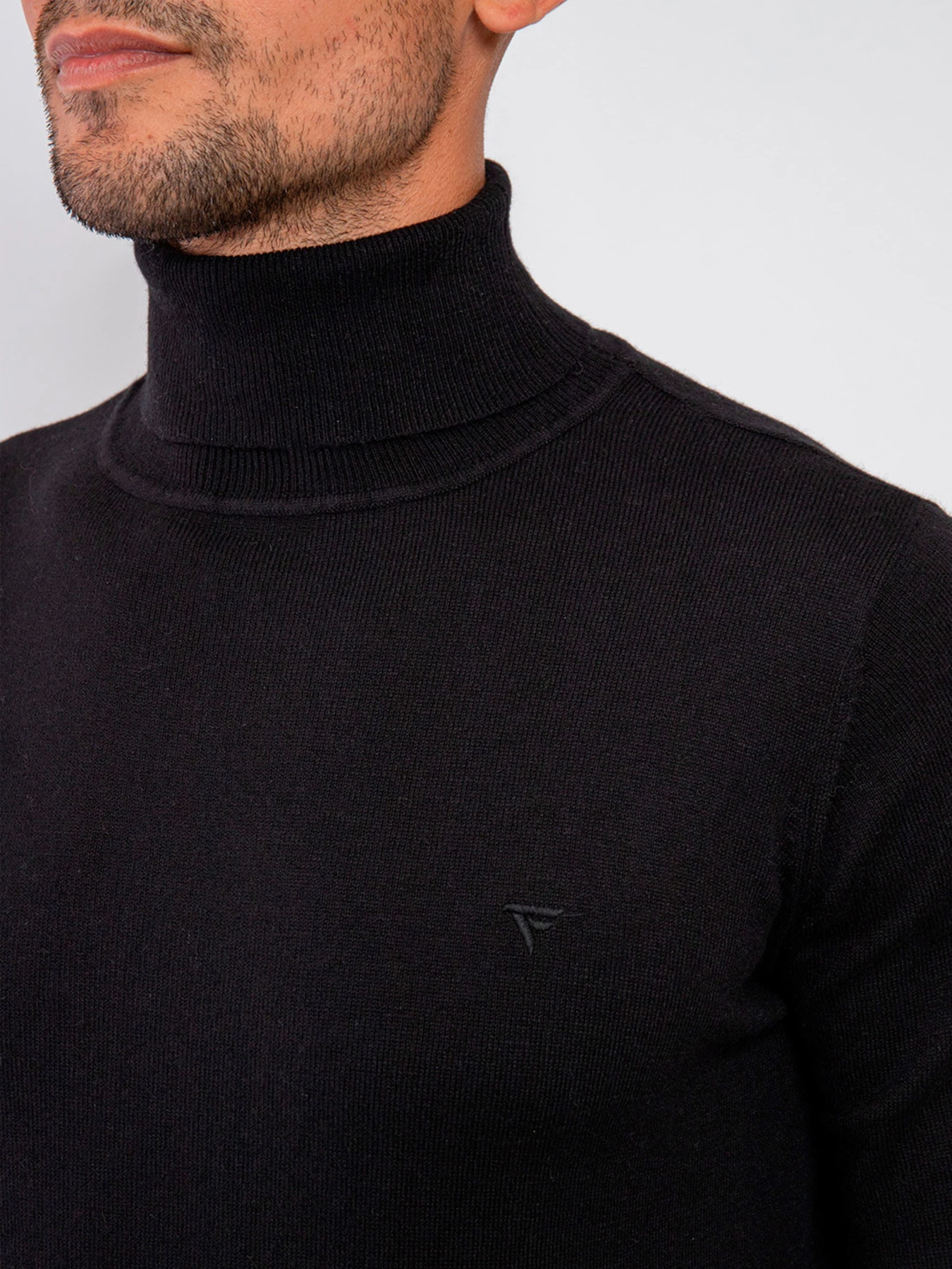Свитры и кардиганы Fred Mello модель FMNEVADA_BLACK Свитры и кардиганы Fred Mello модель FMNEVADA_BLACK Фото