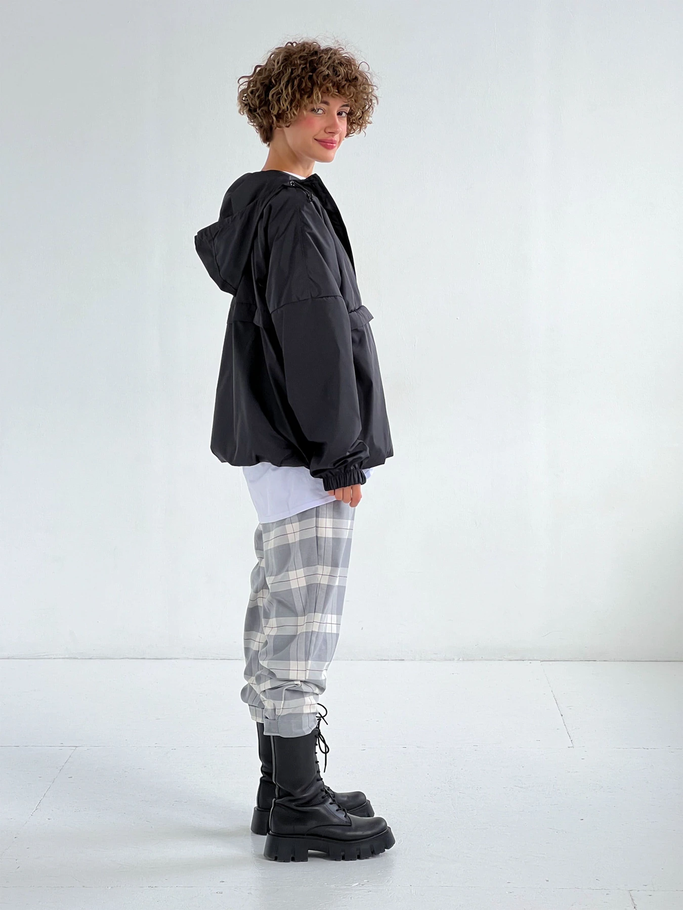 Куртки та дублянки IJ модель ij-anorak-grafit Куртки та дублянки IJ модель ij-anorak-grafit Фото