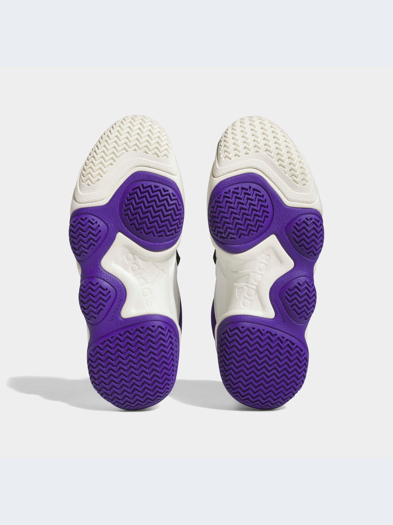 Кроссовки Adidas модель HQ4622 Кроссовки Adidas модель HQ4622 Фото