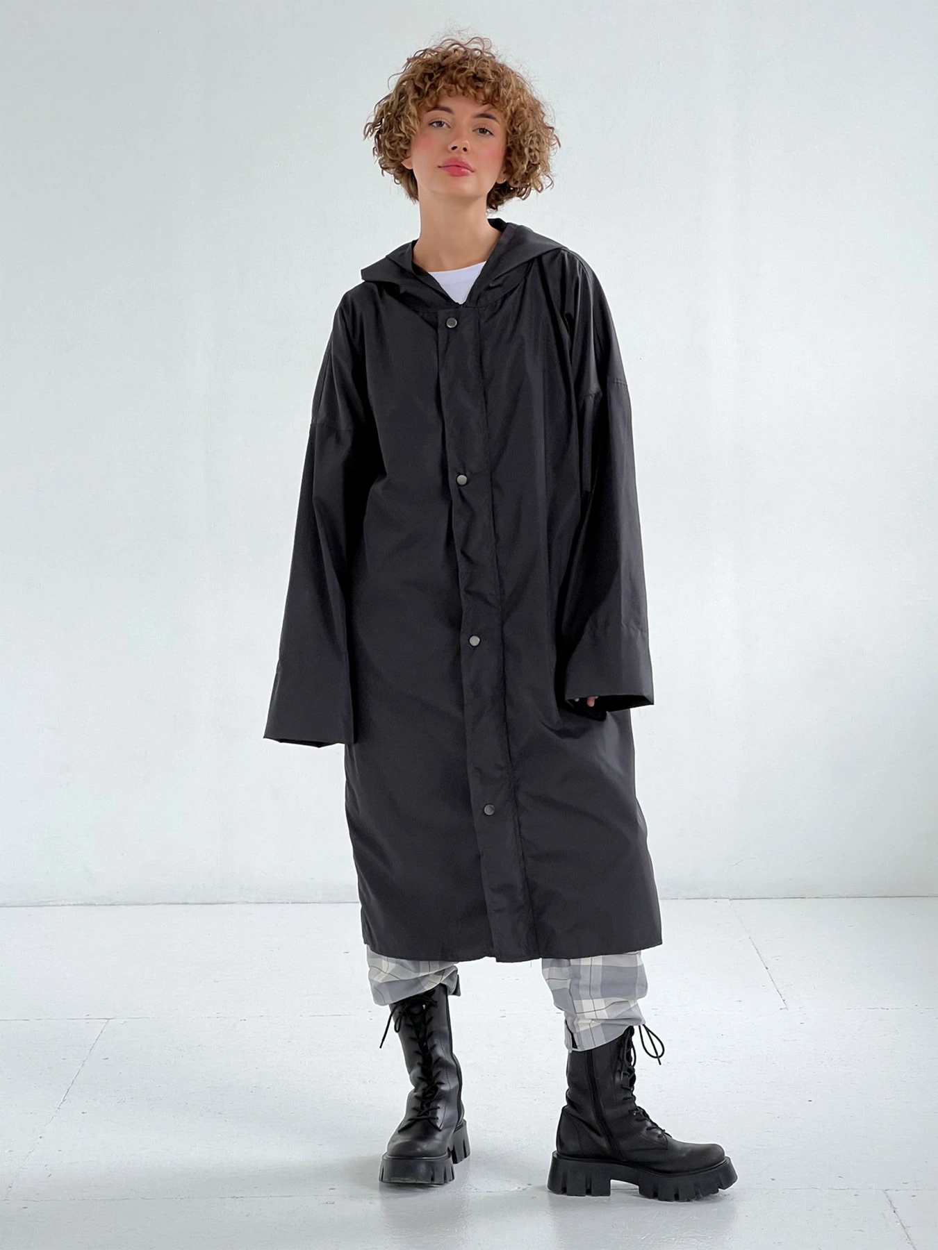 Пальто и плащи IJ модель ij-raincoat-grafit Пальто и плащи IJ модель ij-raincoat-grafit Фото
