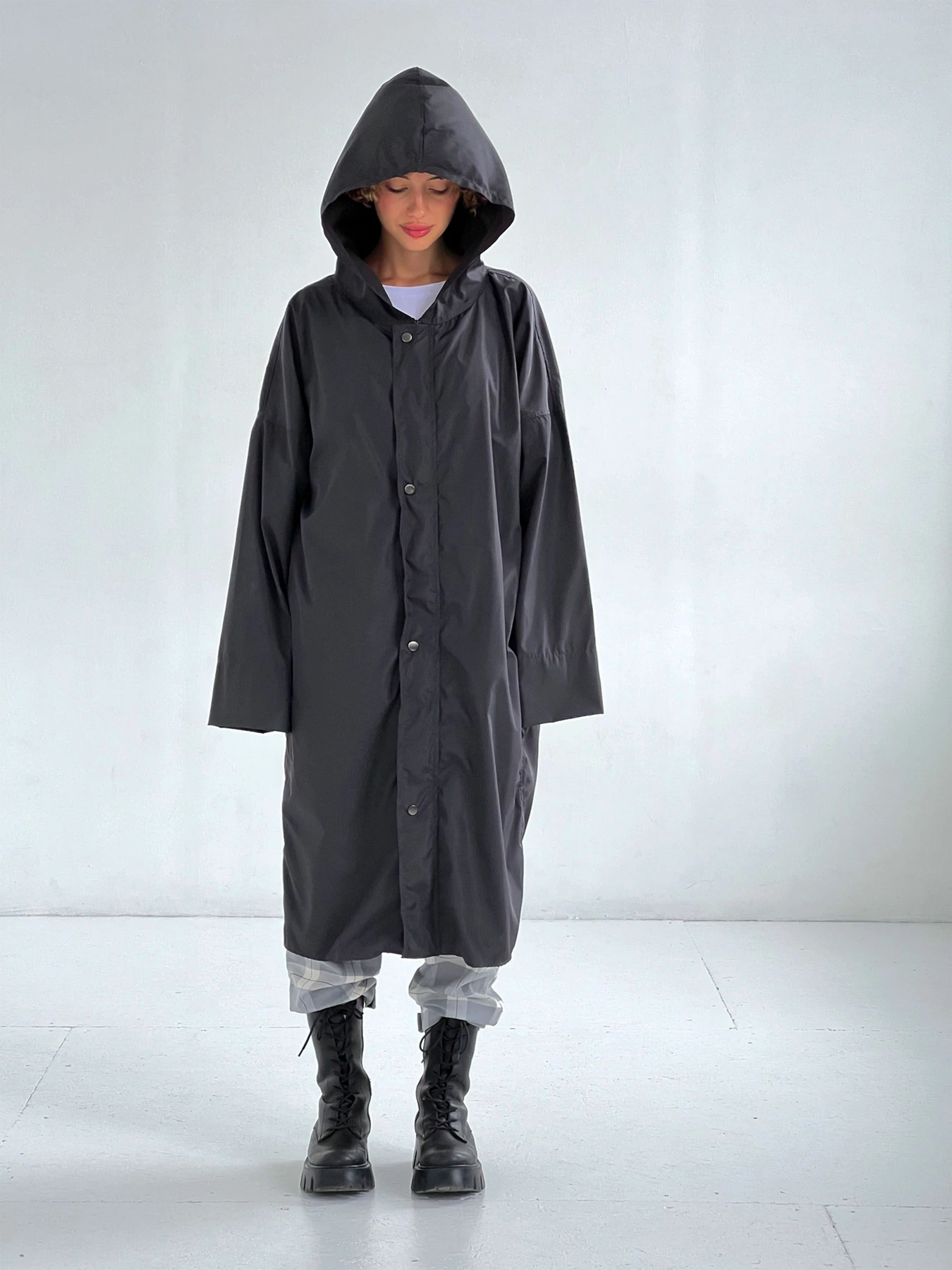 Пальто и плащи IJ модель ij-raincoat-grafit Пальто и плащи IJ модель ij-raincoat-grafit Фото