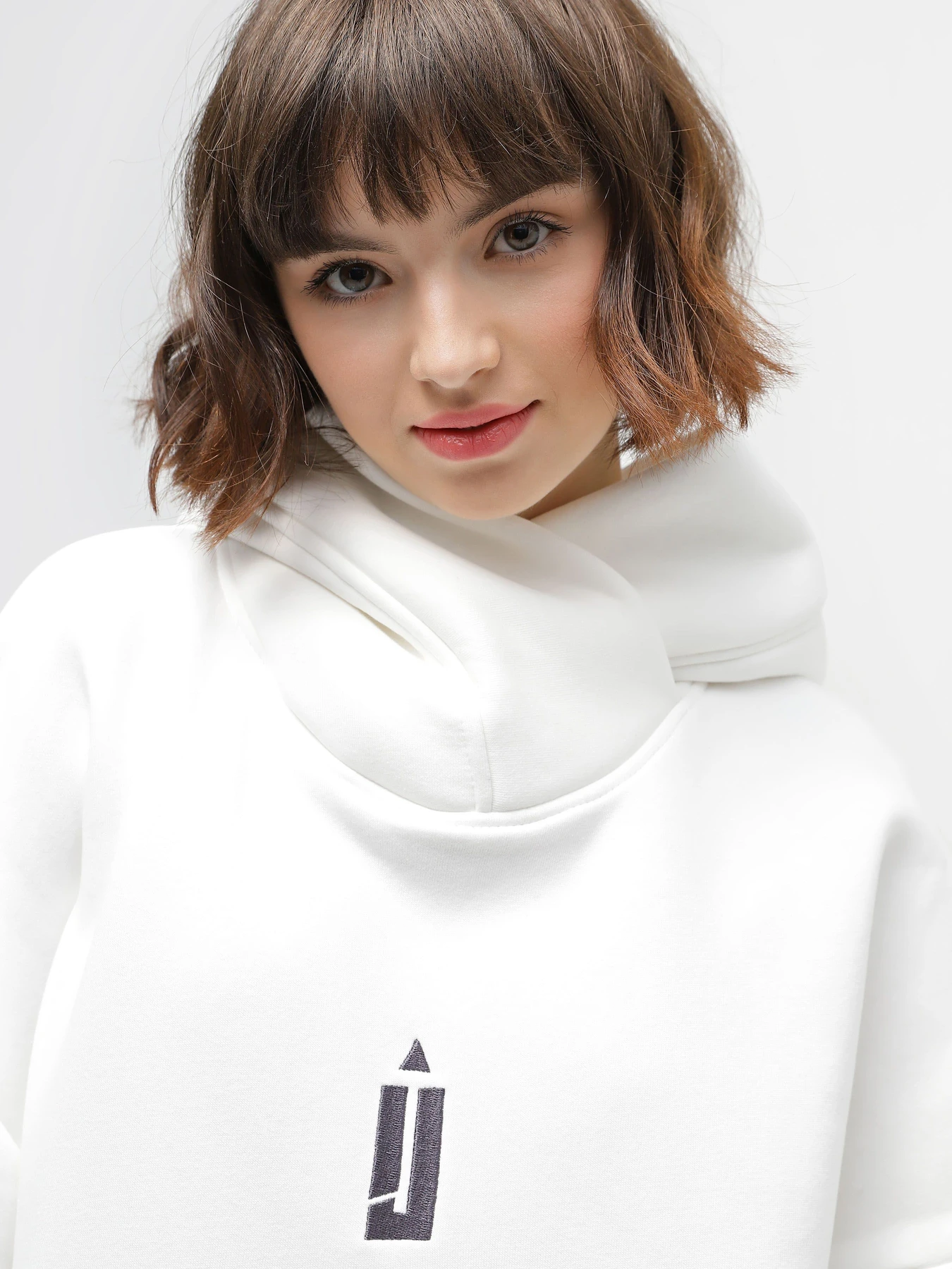 Худи и свитшоты IJ модель ij-king-milk Худи и свитшоты IJ модель ij-king-milk Фото