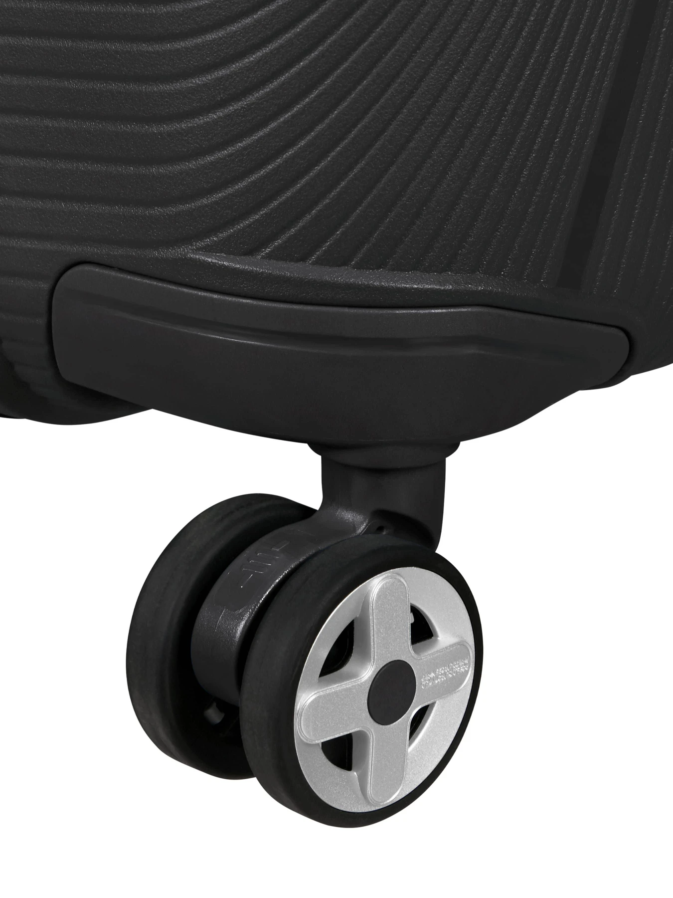 Дорожные сумки и чемоданы American Tourister модель MD509004 Фото