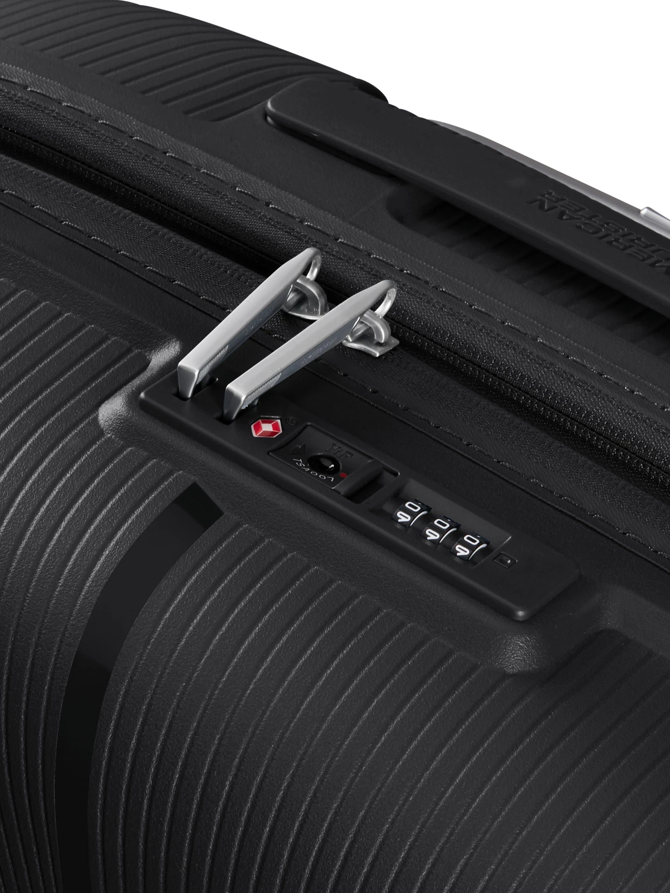 Дорожные сумки и чемоданы American Tourister модель MD509004 Фото