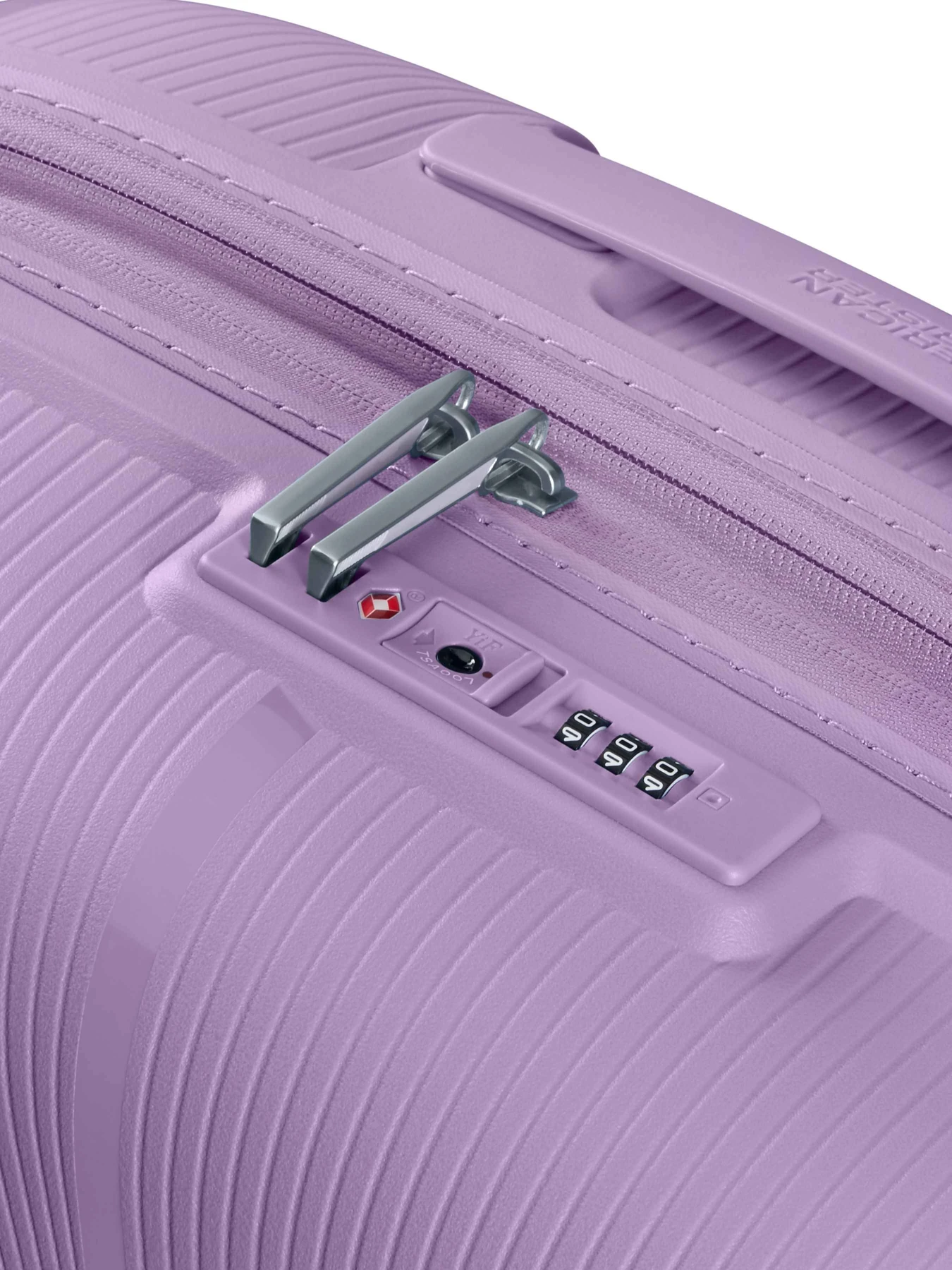 Дорожные сумки и чемоданы American Tourister модель MD581002 Фото