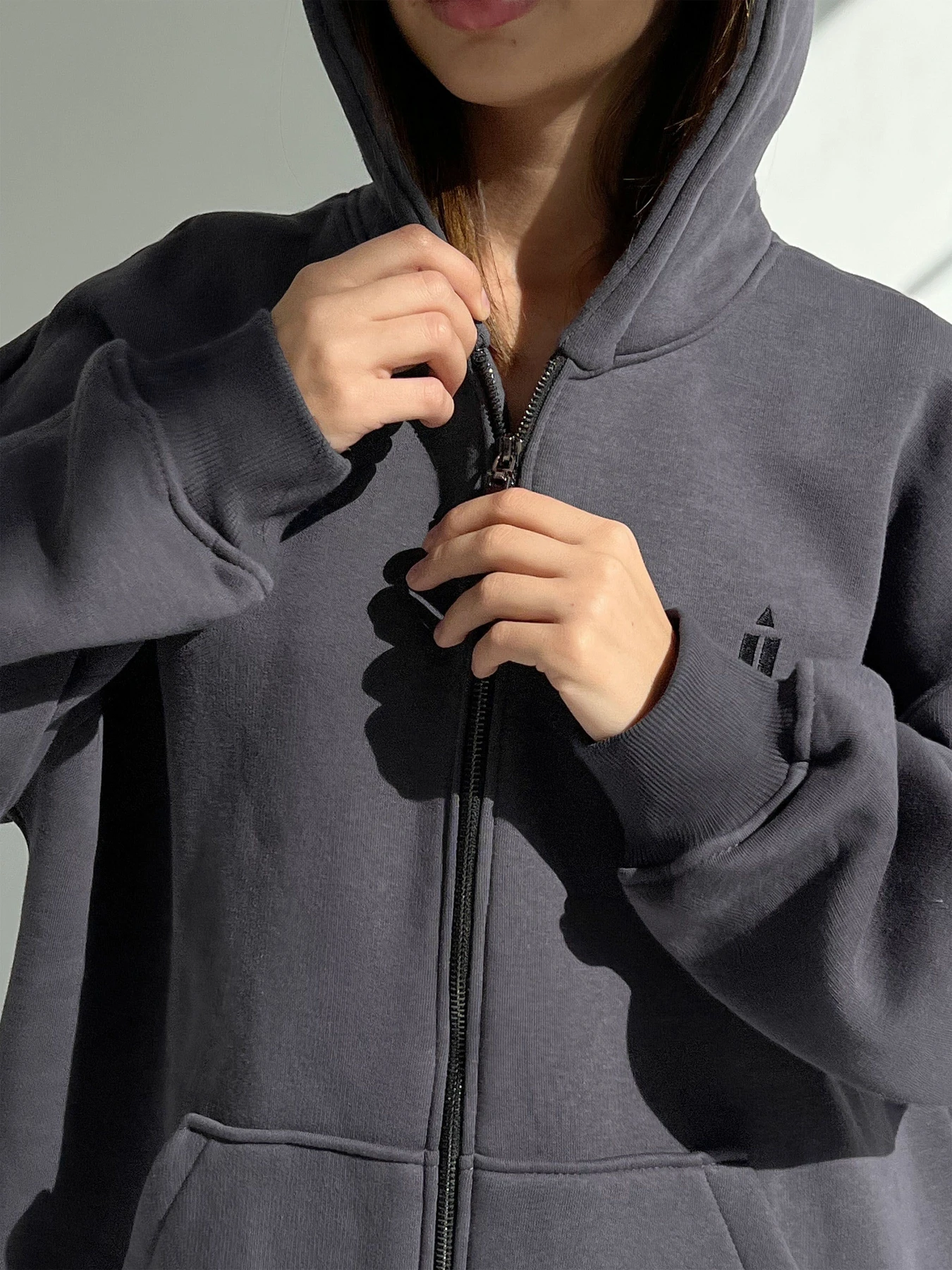 Худи и свитшоты IJ модель ij-hoodie-zip-grafit Худи и свитшоты IJ модель ij-hoodie-zip-grafit Фото
