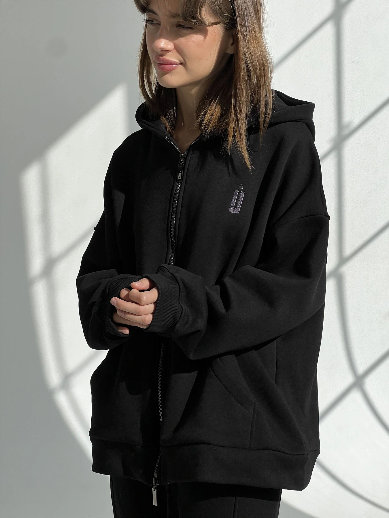 Худи и свитшоты IJ модель ij-hoodie-zip-black Худи и свитшоты IJ модель ij-hoodie-zip-black Фото
