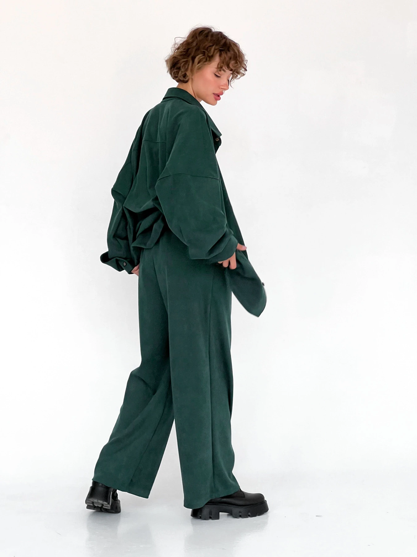 Штани IJ модель ij-pants-wide-zamsh-green Штани IJ модель ij-pants-wide-zamsh-green Фото