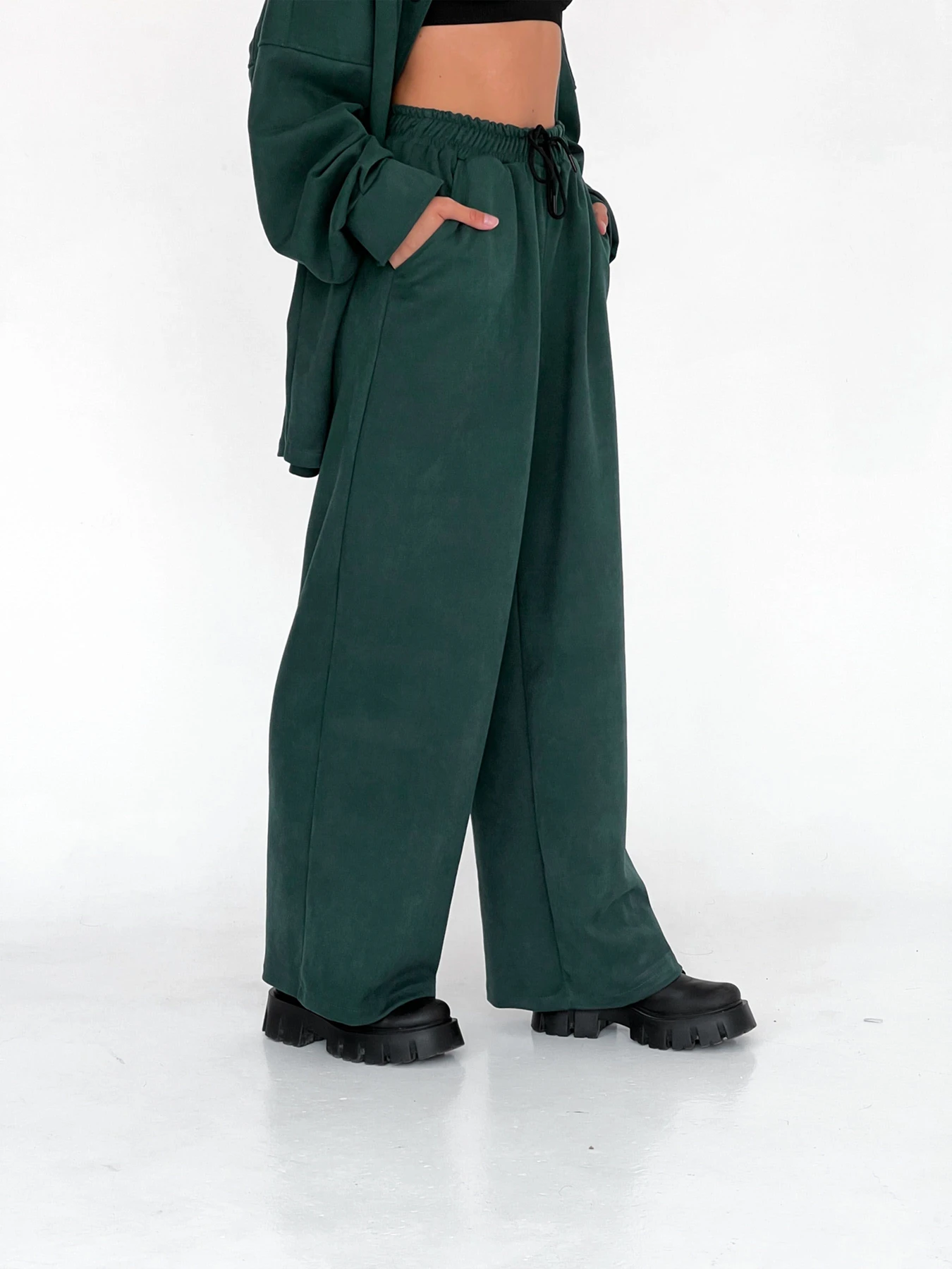 Штани IJ модель ij-pants-wide-zamsh-green Штани IJ модель ij-pants-wide-zamsh-green Фото