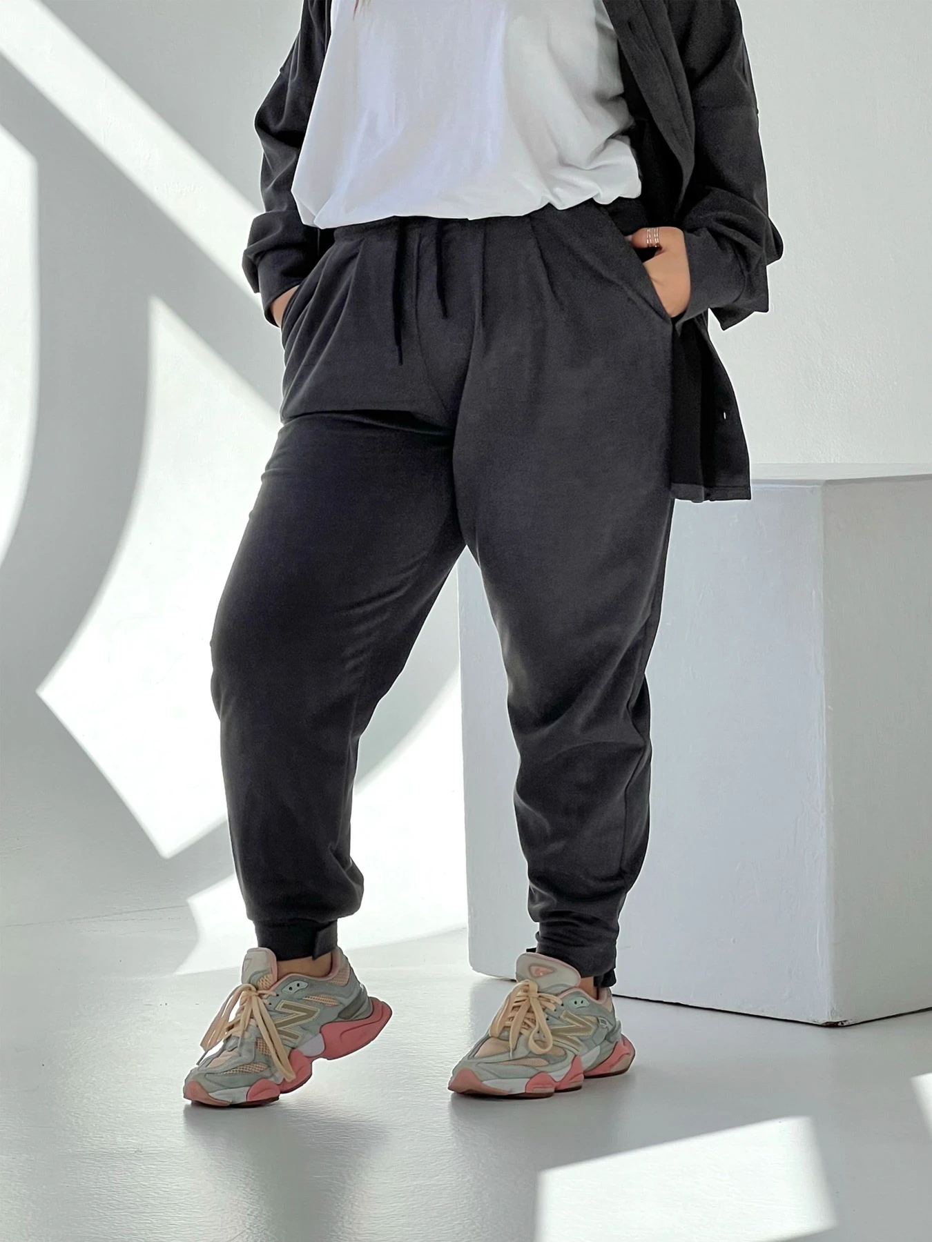 Брюки IJ модель ij-pants-lip-zamsh-grafit Брюки IJ модель ij-pants-lip-zamsh-grafit Фото