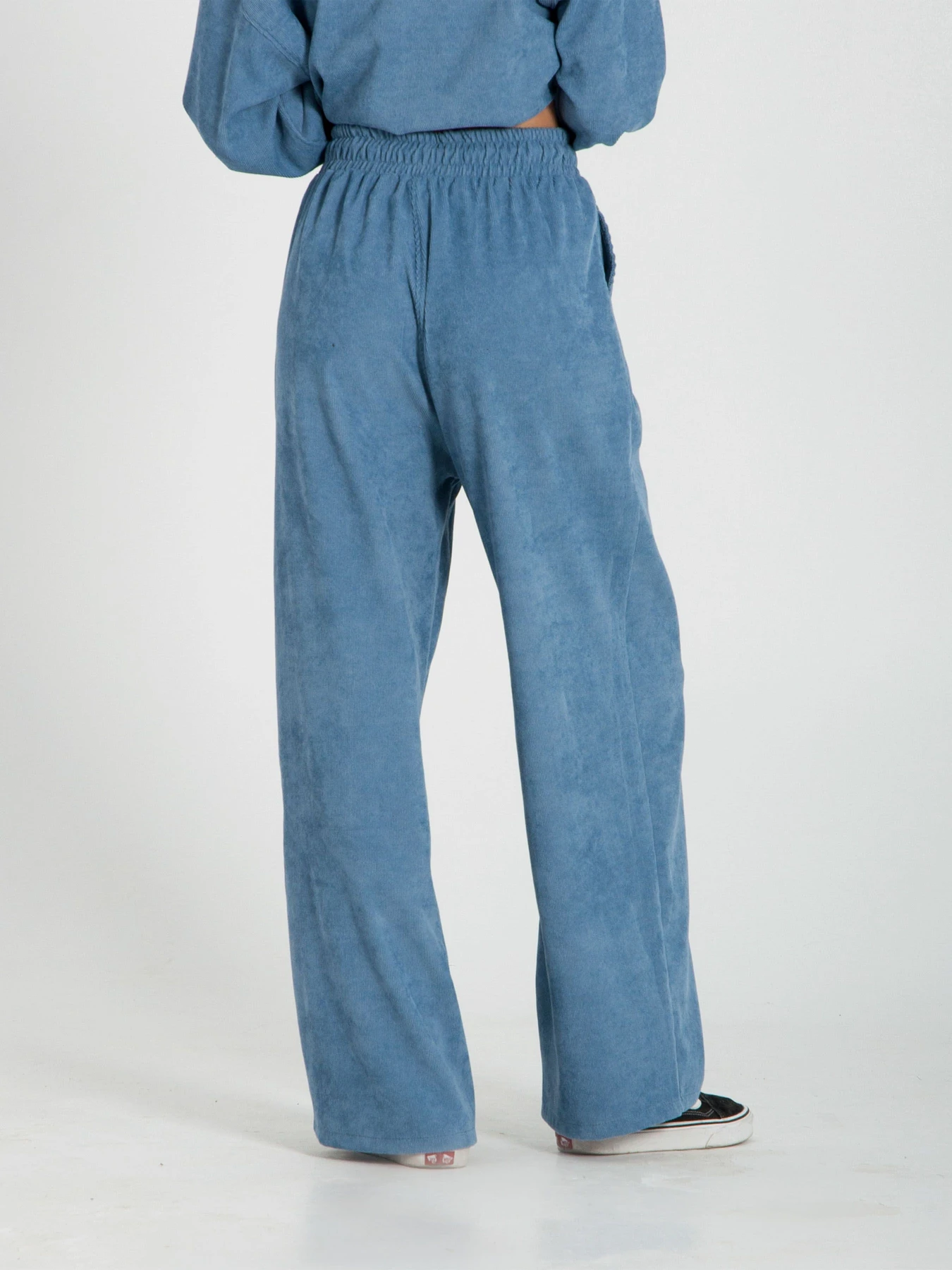 Брюки IJ модель ij-pants-wide-velvet-blue Фото