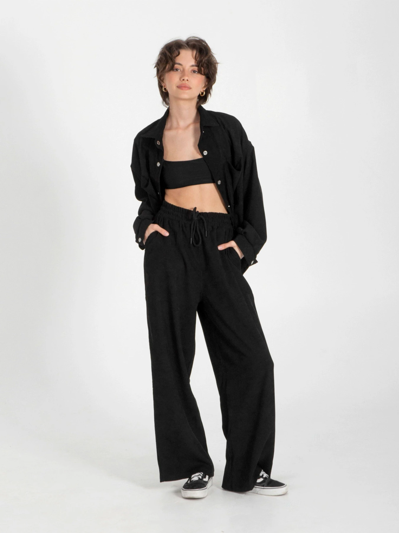 Брюки IJ модель ij-pants-wide-velvet-black Брюки IJ модель ij-pants-wide-velvet-black Фото