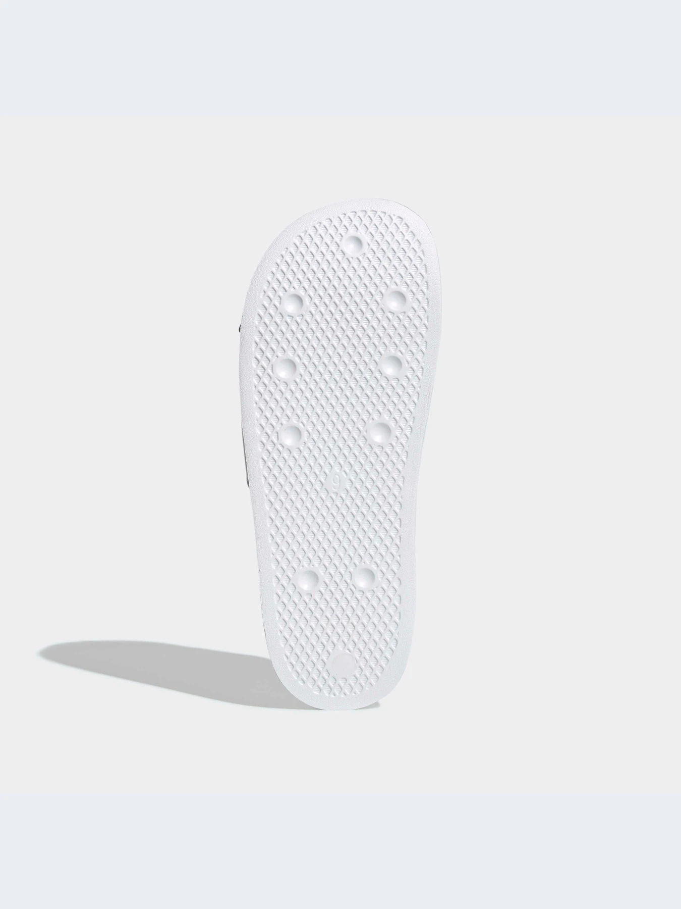 Шлёпанцы Adidas Adilette модель FU8297 Шлёпанцы Adidas Adilette модель FU8297 Фото