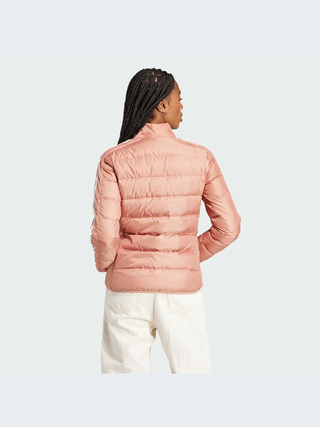 Куртки и дубленки Adidas модель IK3230 Куртки и дубленки Adidas модель IK3230 Фото