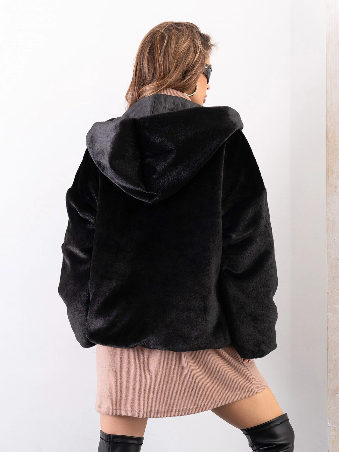 Куртки та дублянки ISSA Plus модель 13630_черный Куртки та дублянки ISSA Plus модель 13630_черный Фото