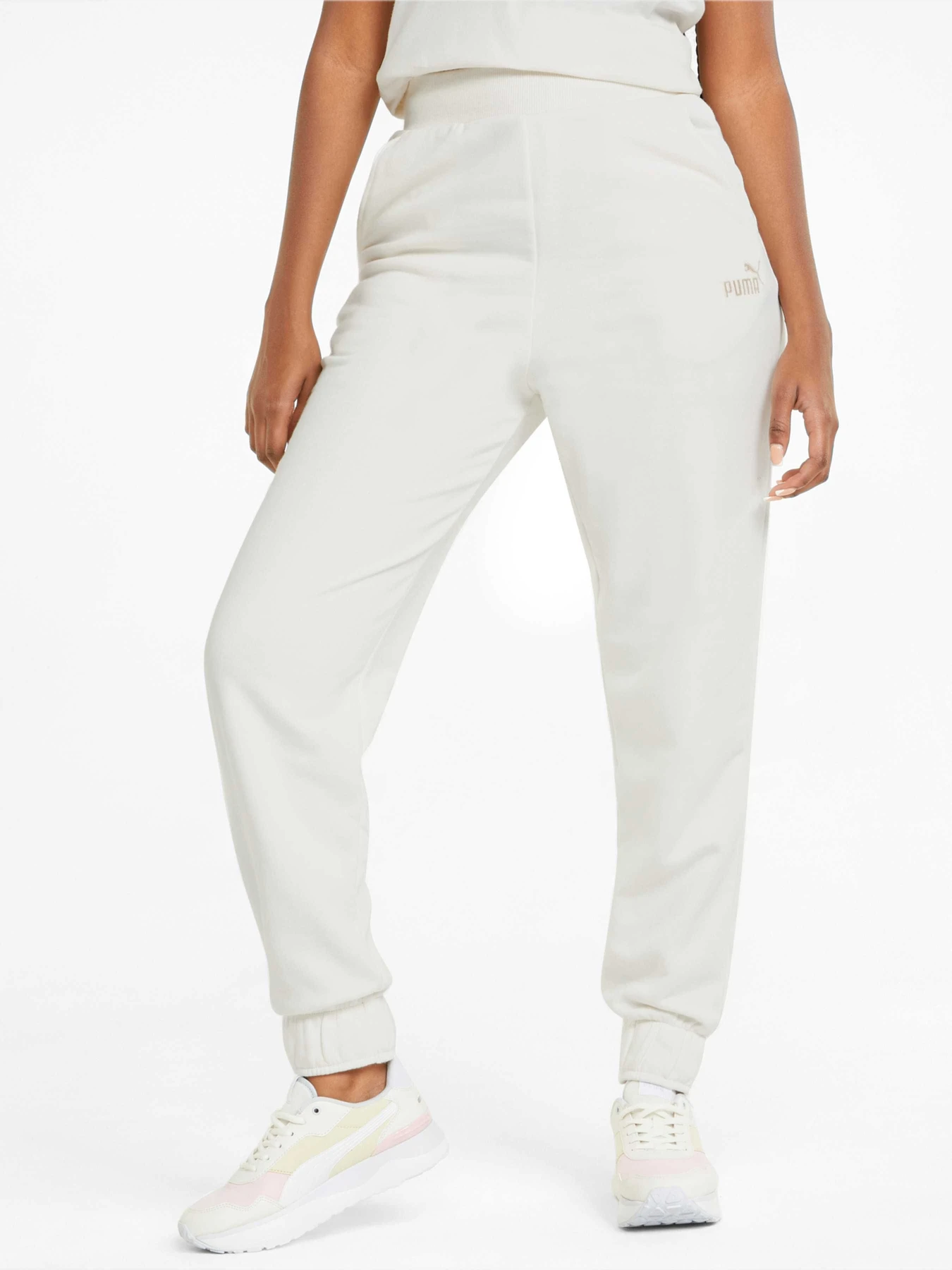 Брюки PUMA Ess+ Embroidery Pants модель 670007 Брюки PUMA Ess+ Embroidery Pants модель 670007 Фото